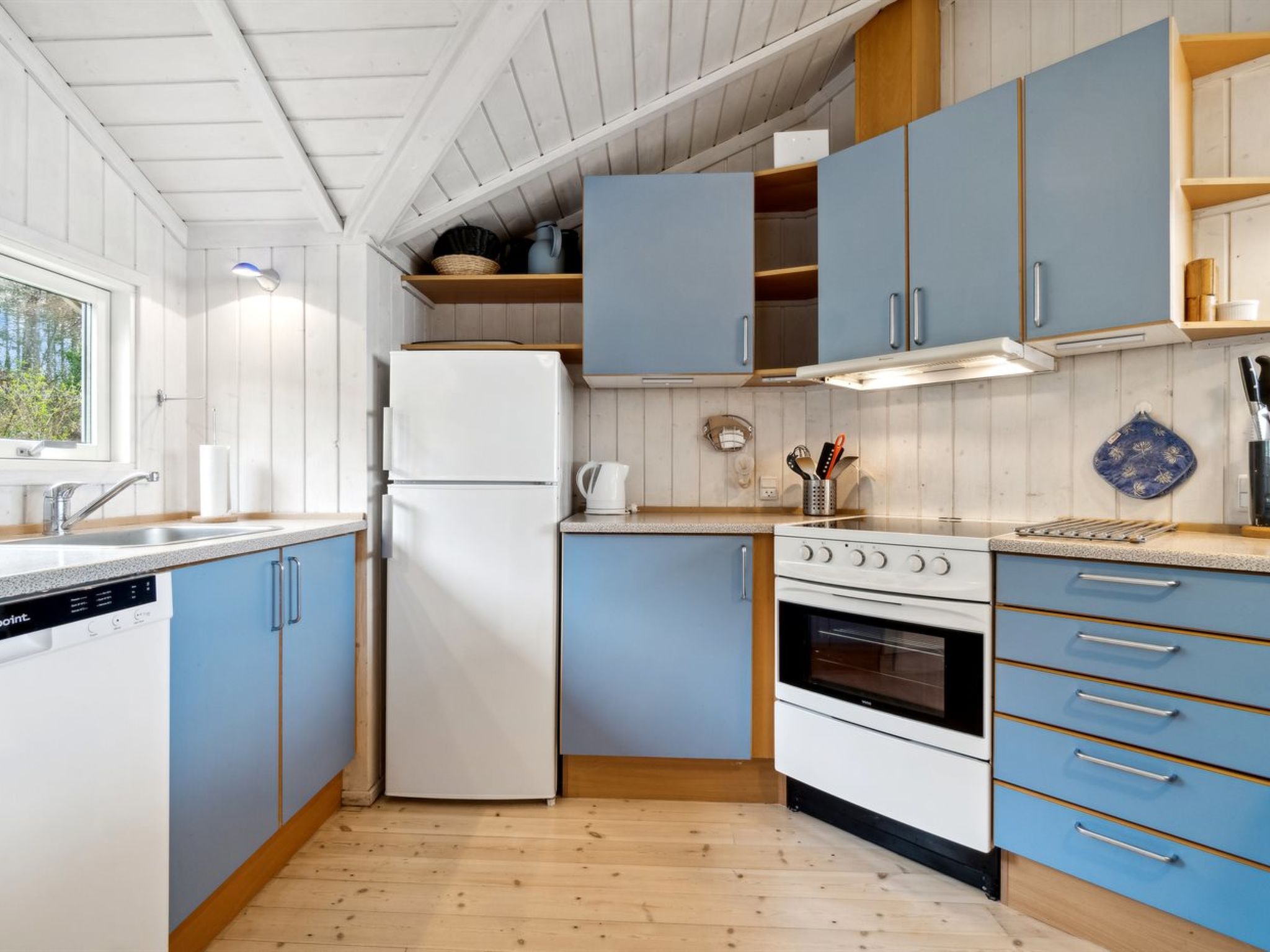 "Henric" - 75m from the sea-Binnen