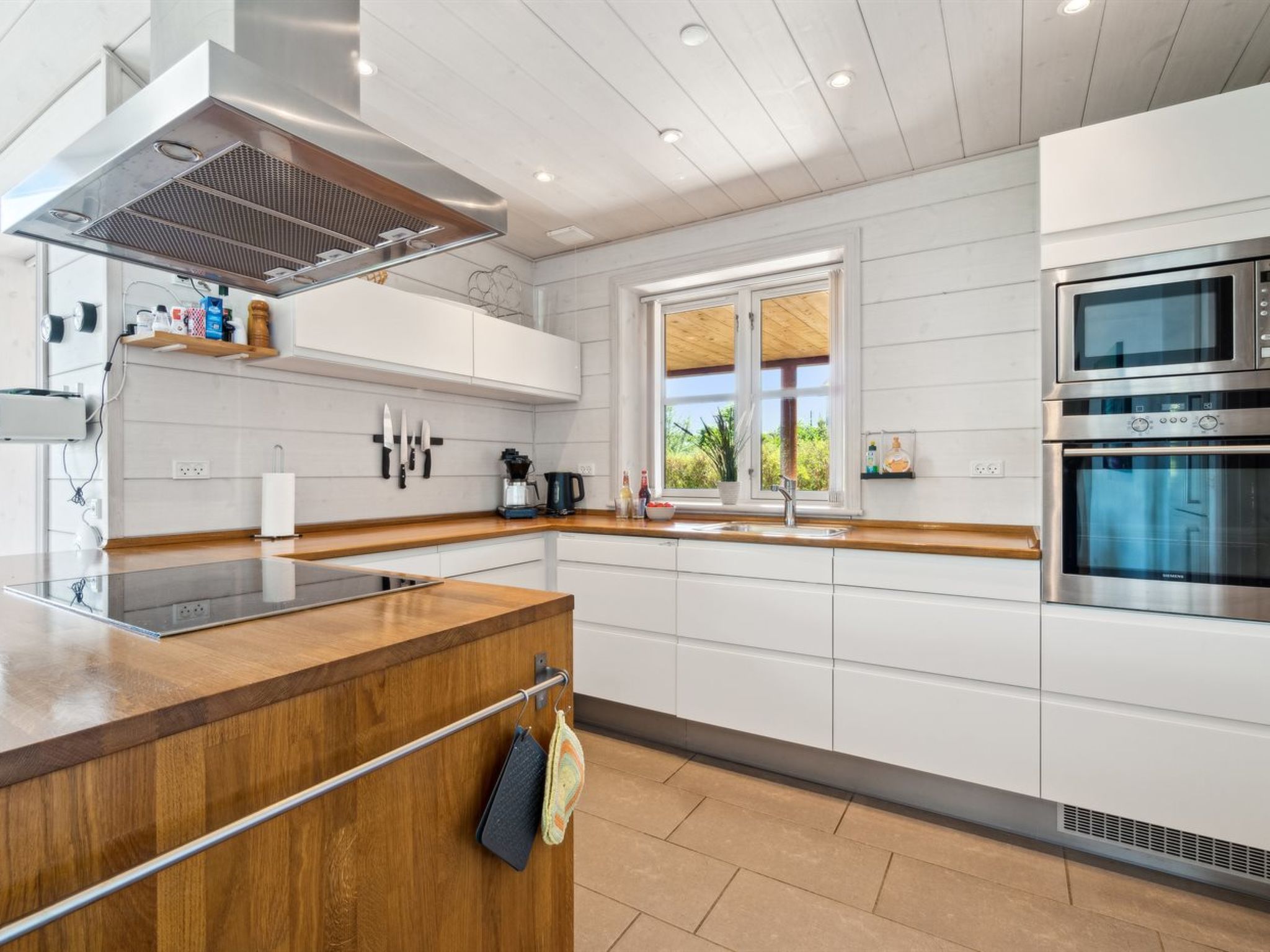 Vakantiehuis met open haard en zeezicht in Allinge · 110 m² - foto 15