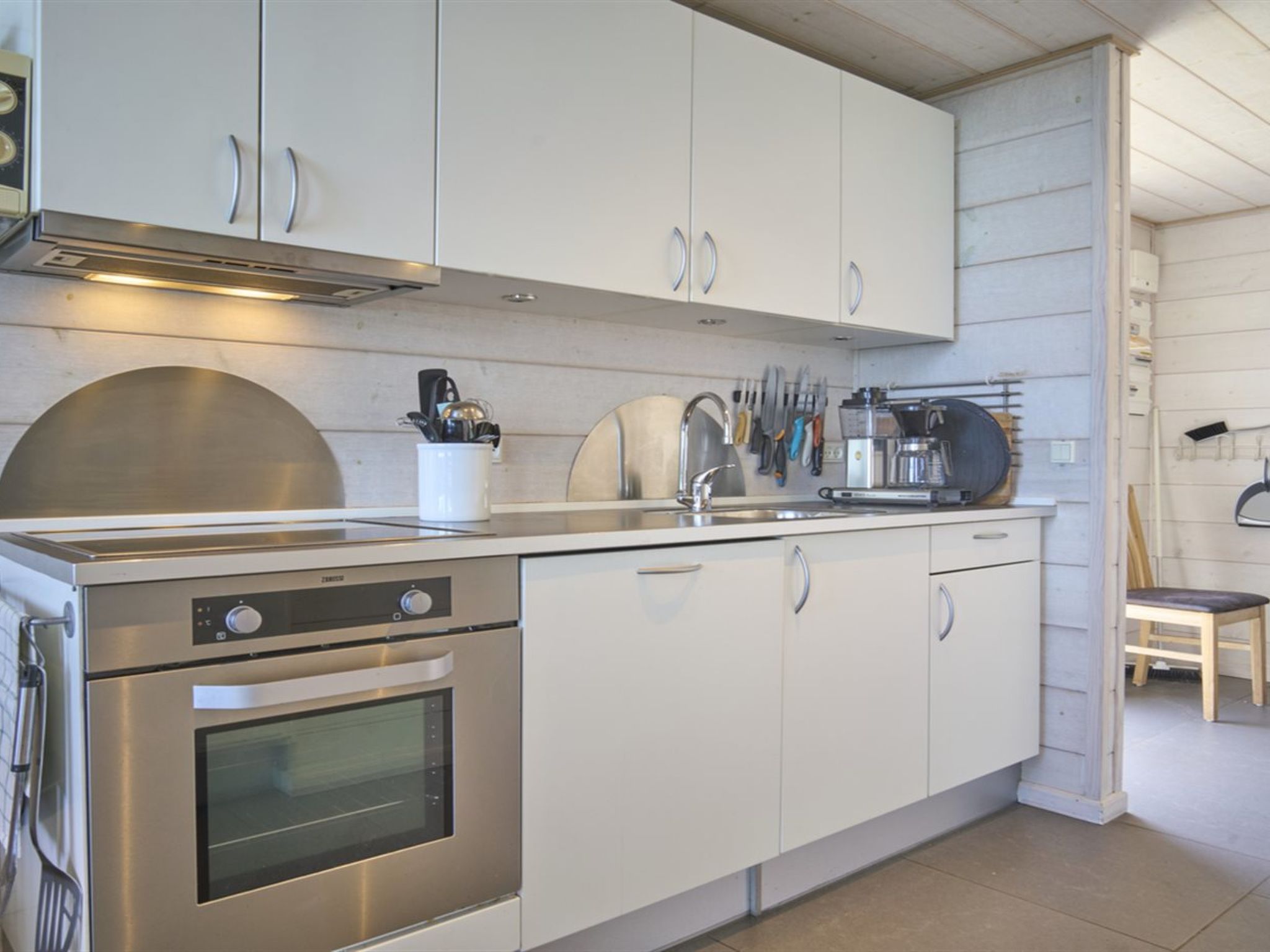"Antim" - 10m from the sea - Binnen