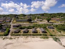 Vakantiehuis met open haard en zeezicht in Allinge · 55 m² - thumbnail 4