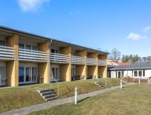 4-persoons appartement met zeezicht in Allinge · 26 m² - thumbnail 1