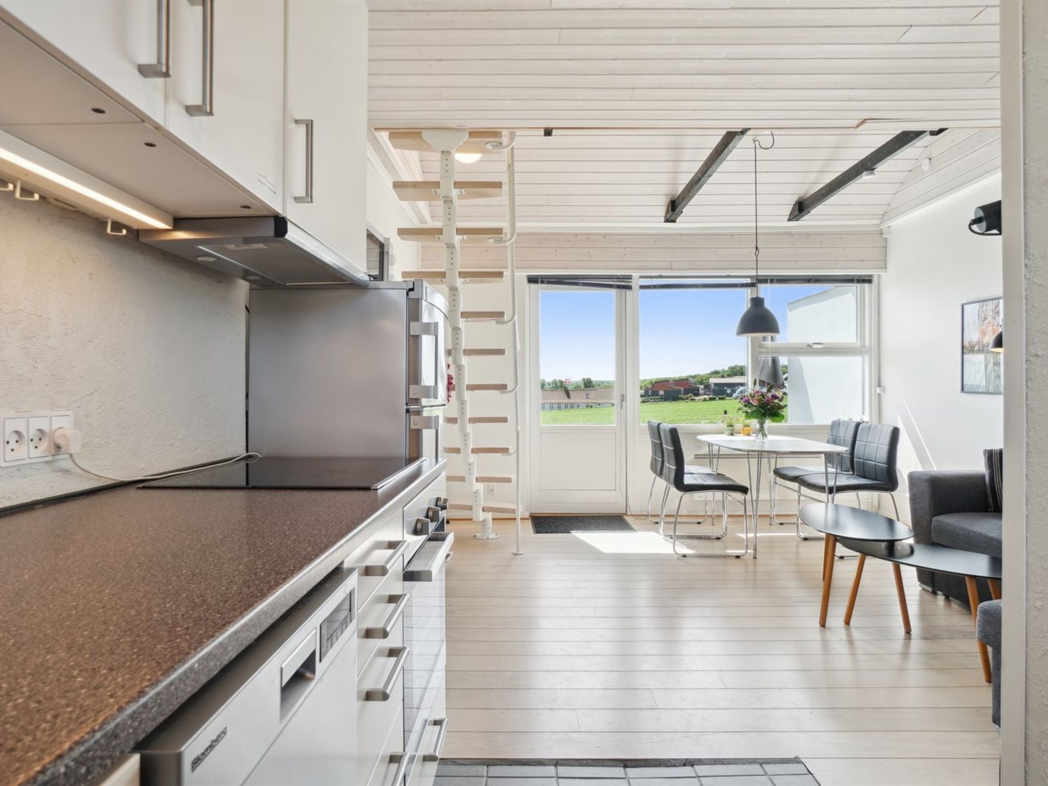 "Sandrine" - 400m from the sea-Inside