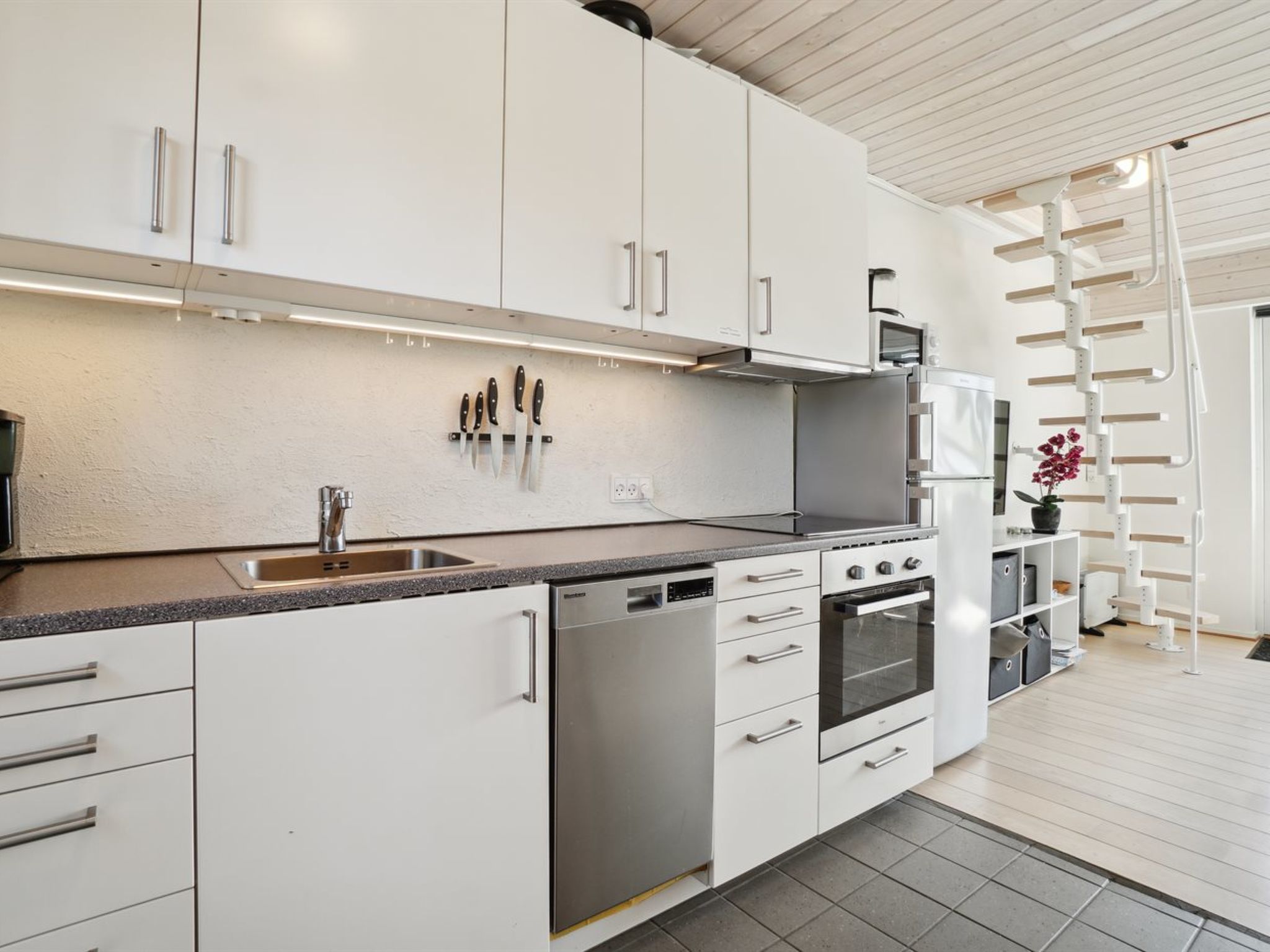 "Sandrine" - 400m from the sea-Inside