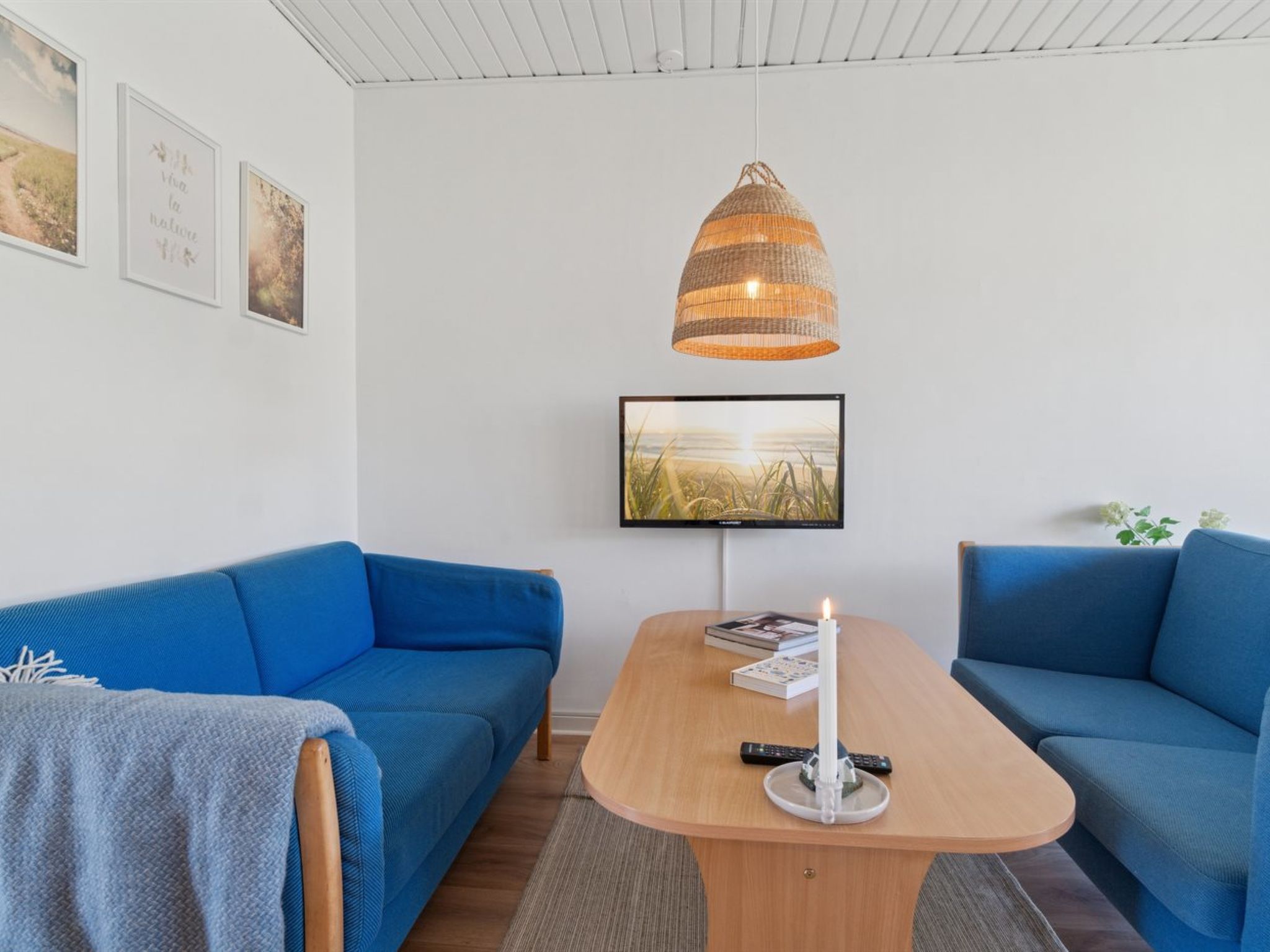 "Heddi" - 300m from the sea-Inside