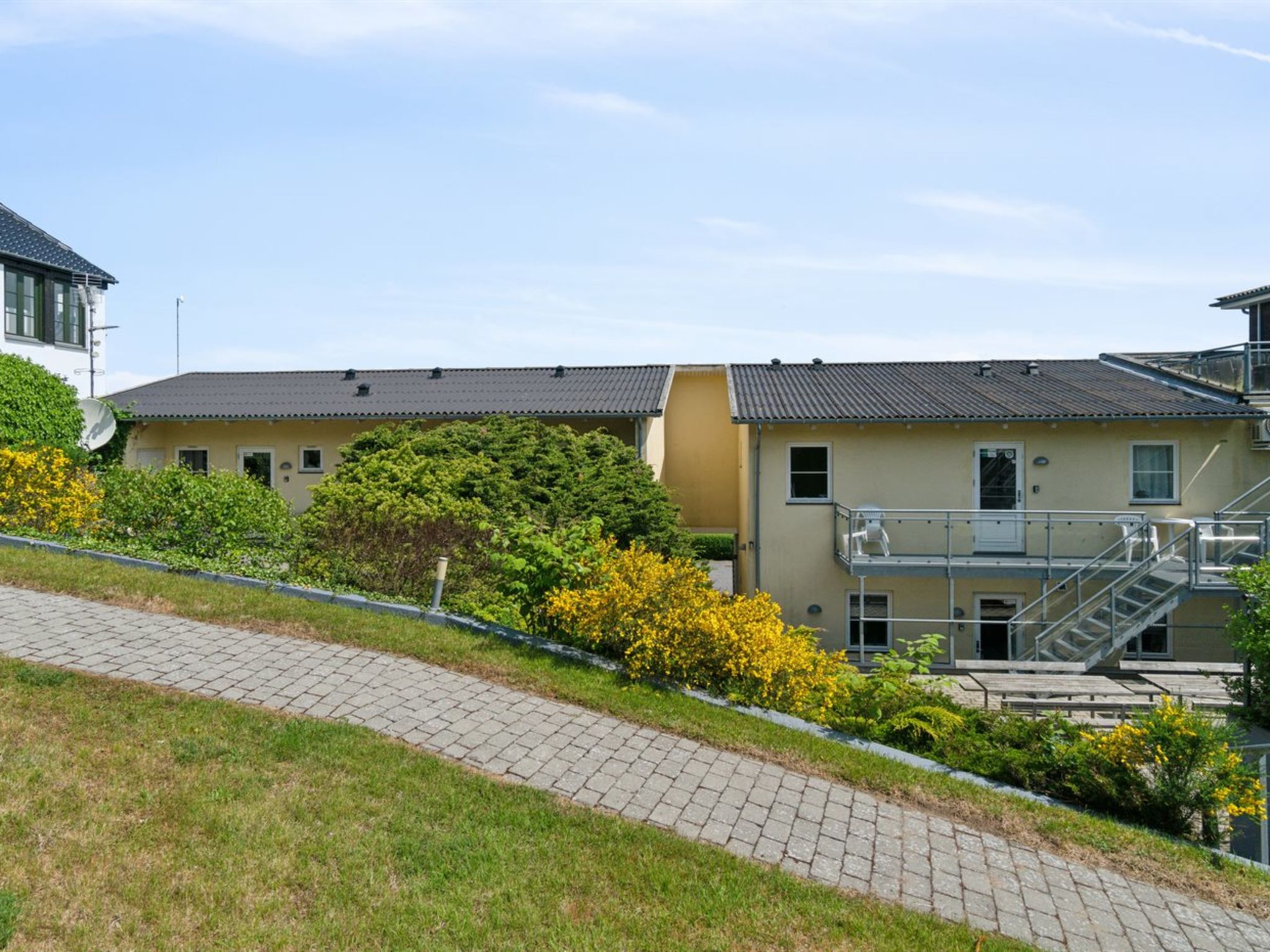 "Ayo" - 75m from the sea-Buiten