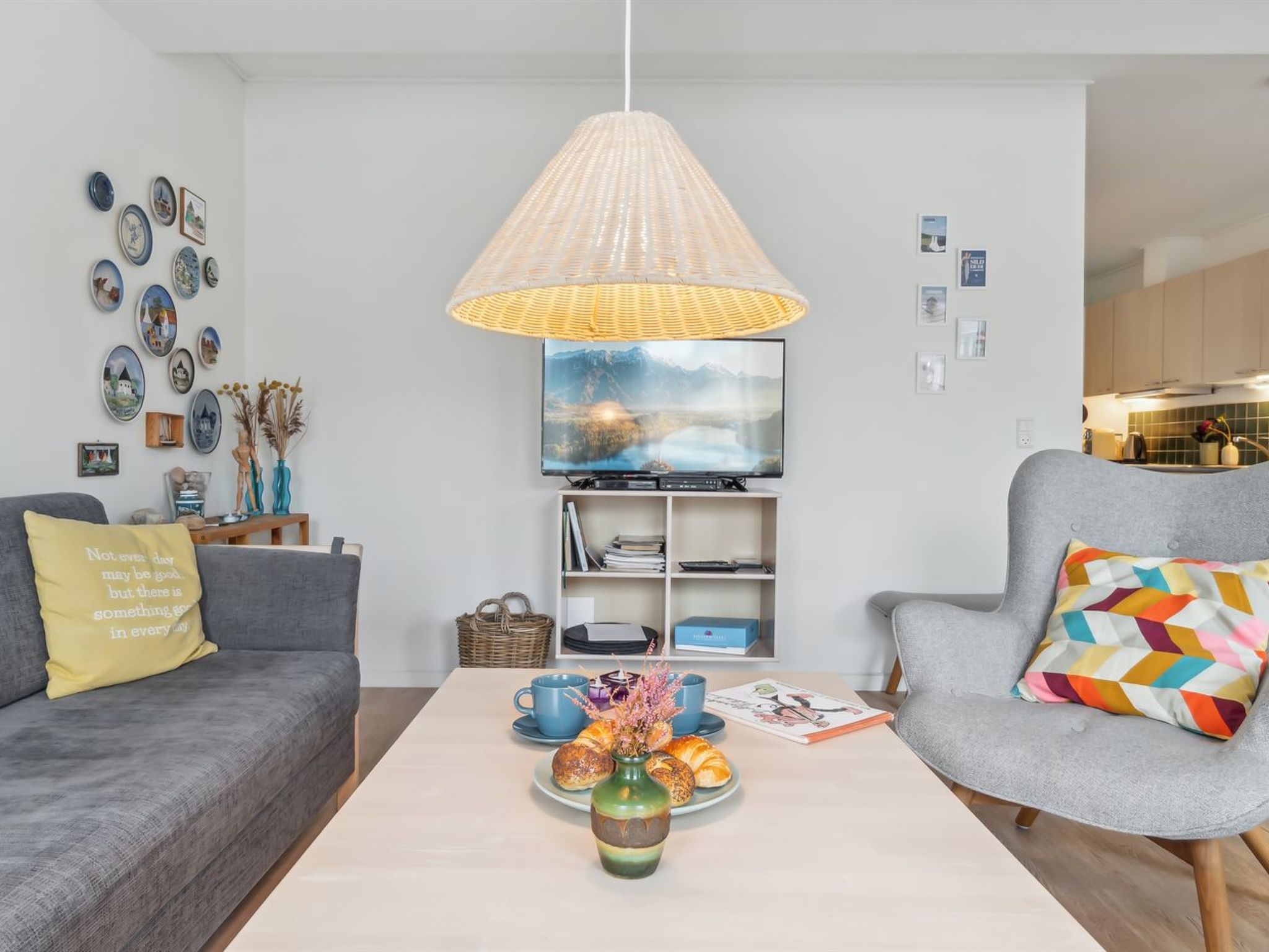 "Yosefin" - 50m from the sea - Drinnen