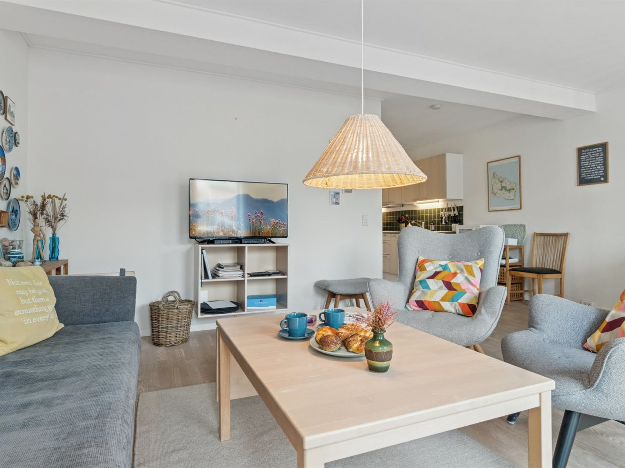 "Yosefin" - 50m from the sea - Drinnen