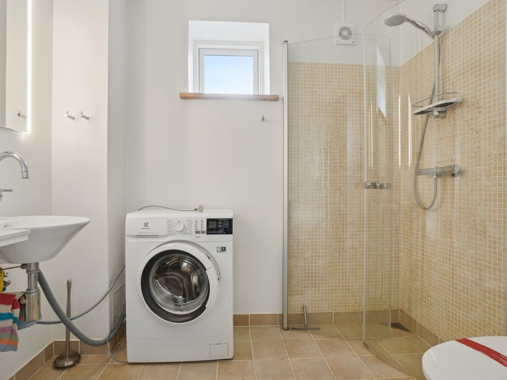 "Rafn" - 400m from the sea-Dedans