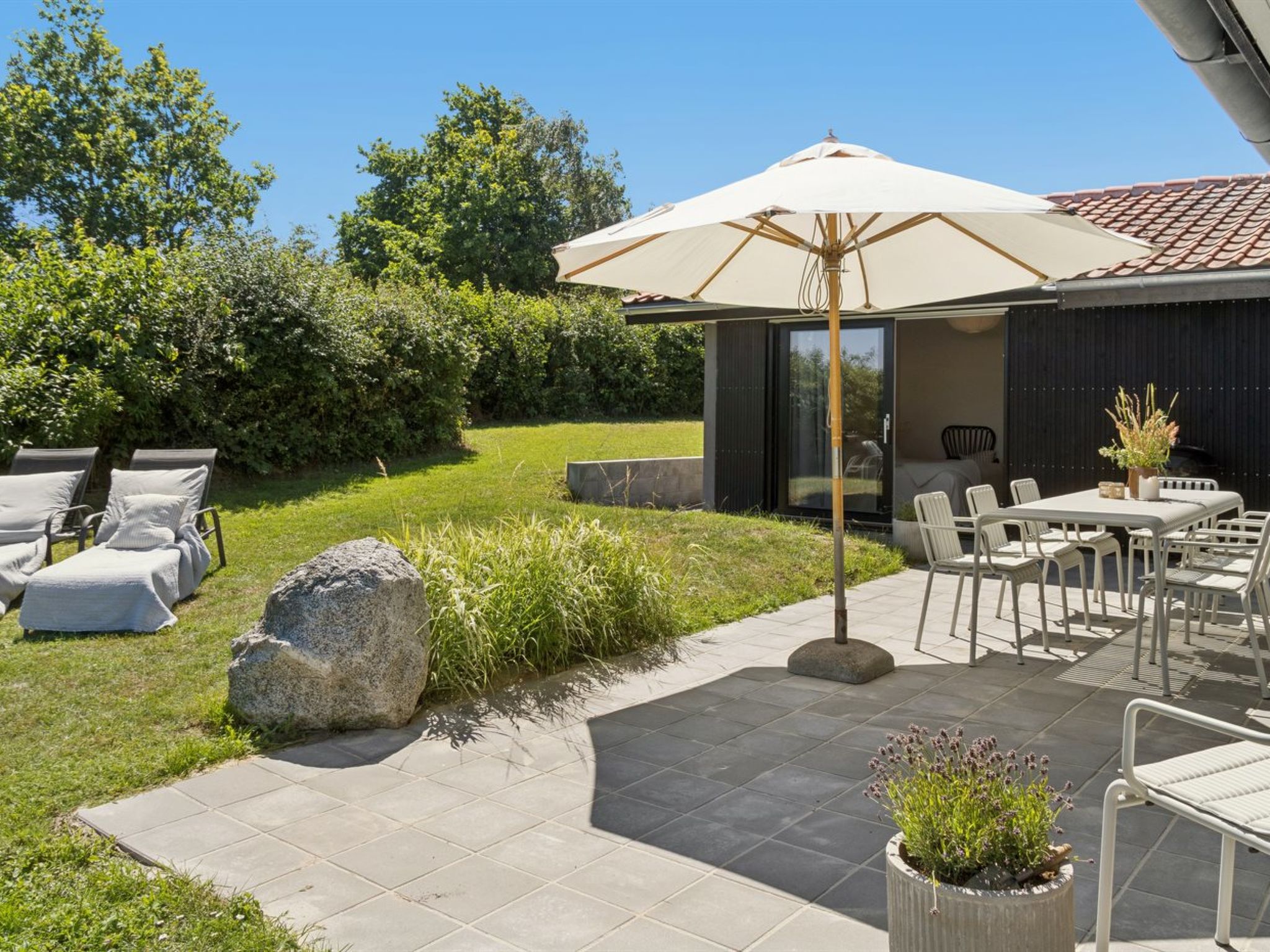 "Karlotta" - 500m from the sea