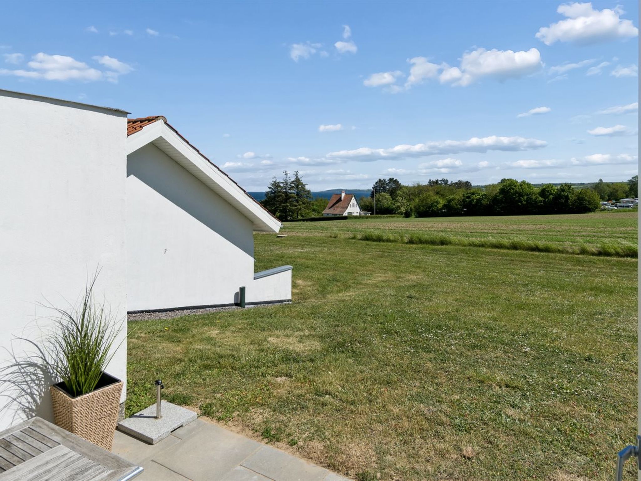 "Kirsti" - 300m from the sea - Buiten