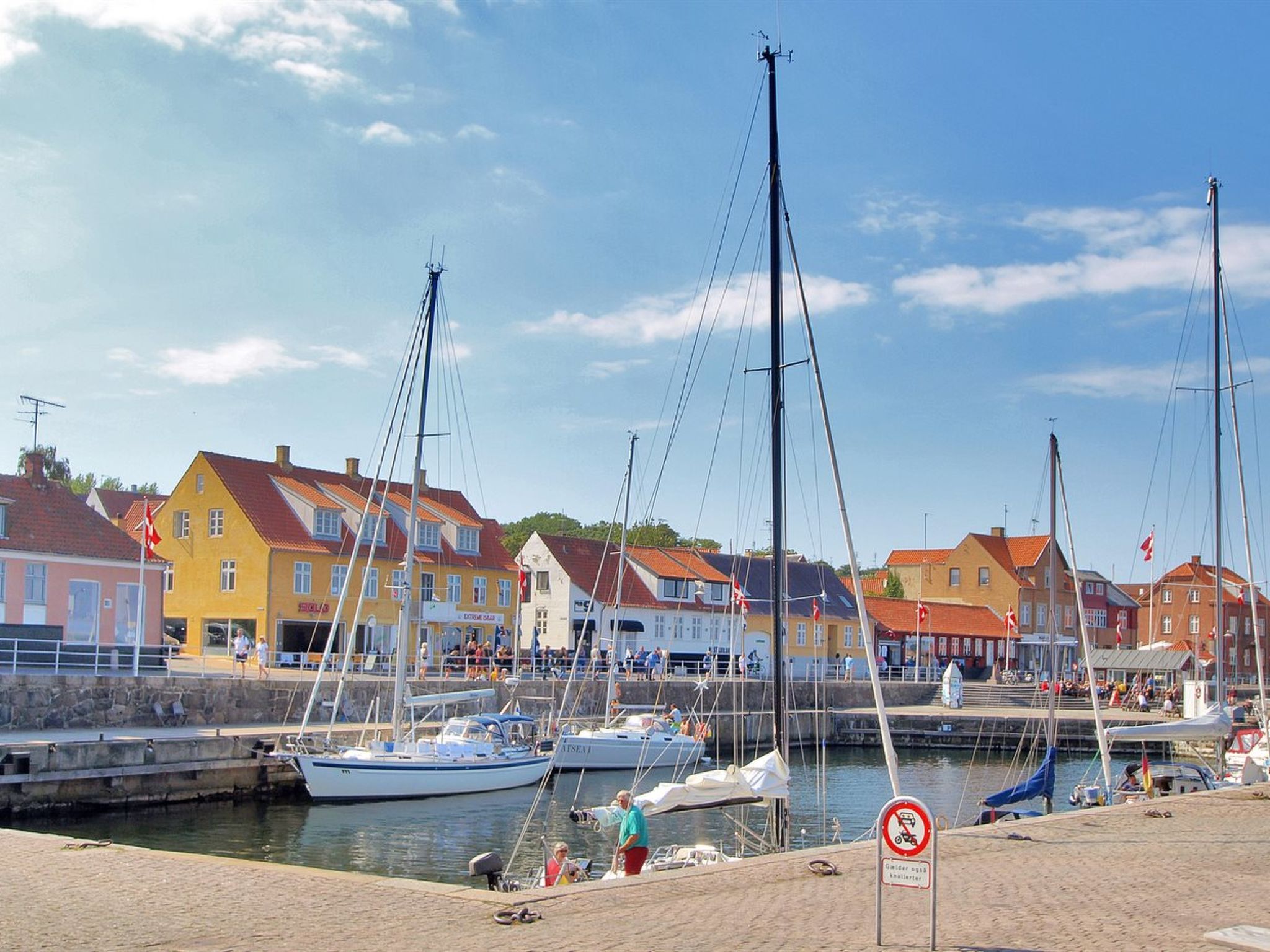 "Kirsti" - 300m from the sea