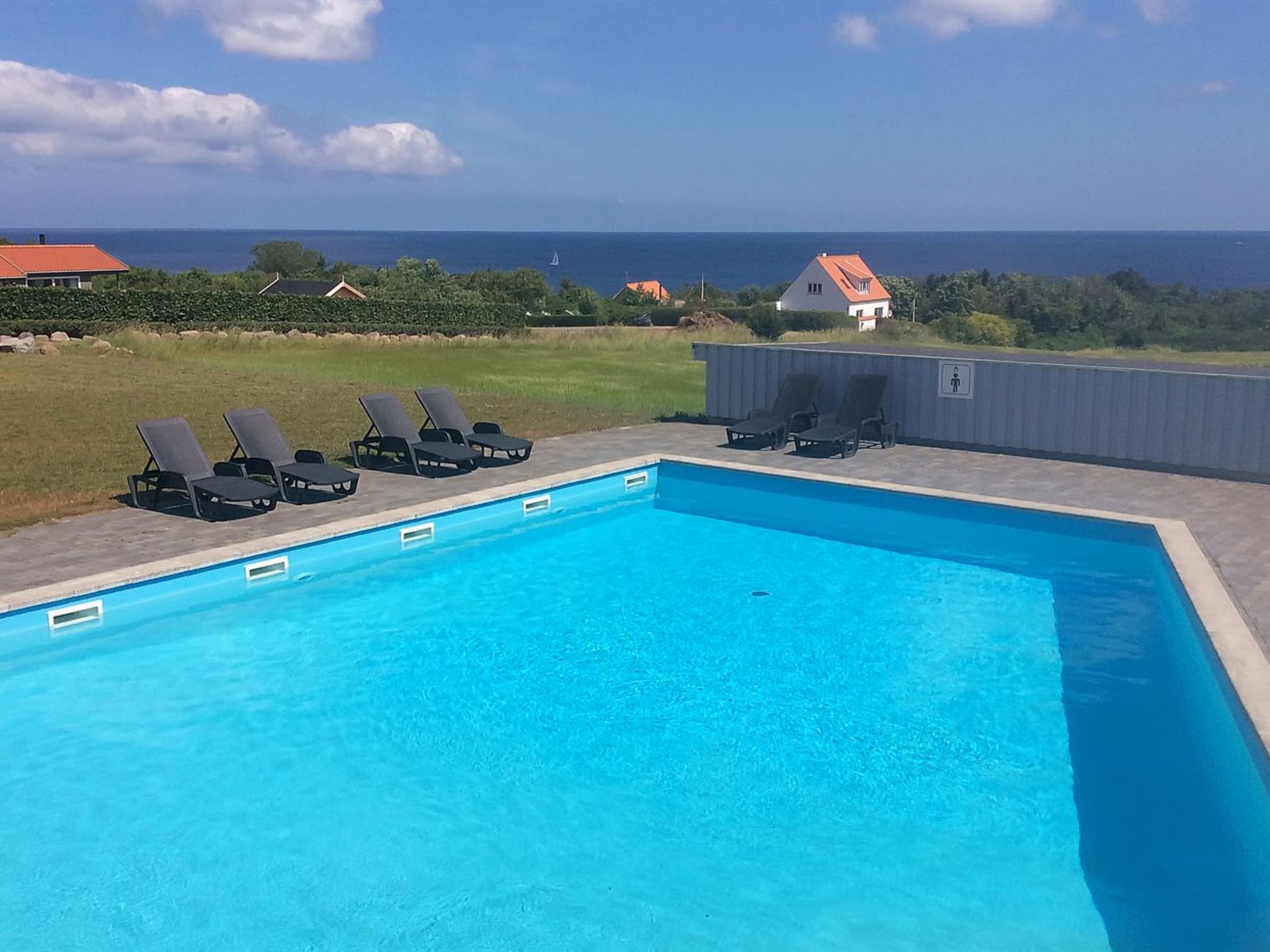 "Kirsti" - 300m from the sea