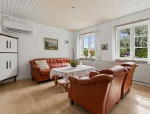 Zeezicht en rust in ruim appartement Hening in Allinge - thumbnail 3