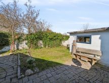 Historische vakantiewoning 'Ariela' op 150 meter van de Oostzee bij Allinge - thumbnail 6