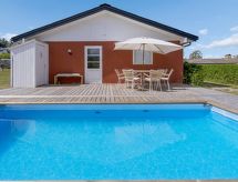 Vakantiehuis Maksimilian in Allinge – 300m van zee met privézwembad - thumbnail 1