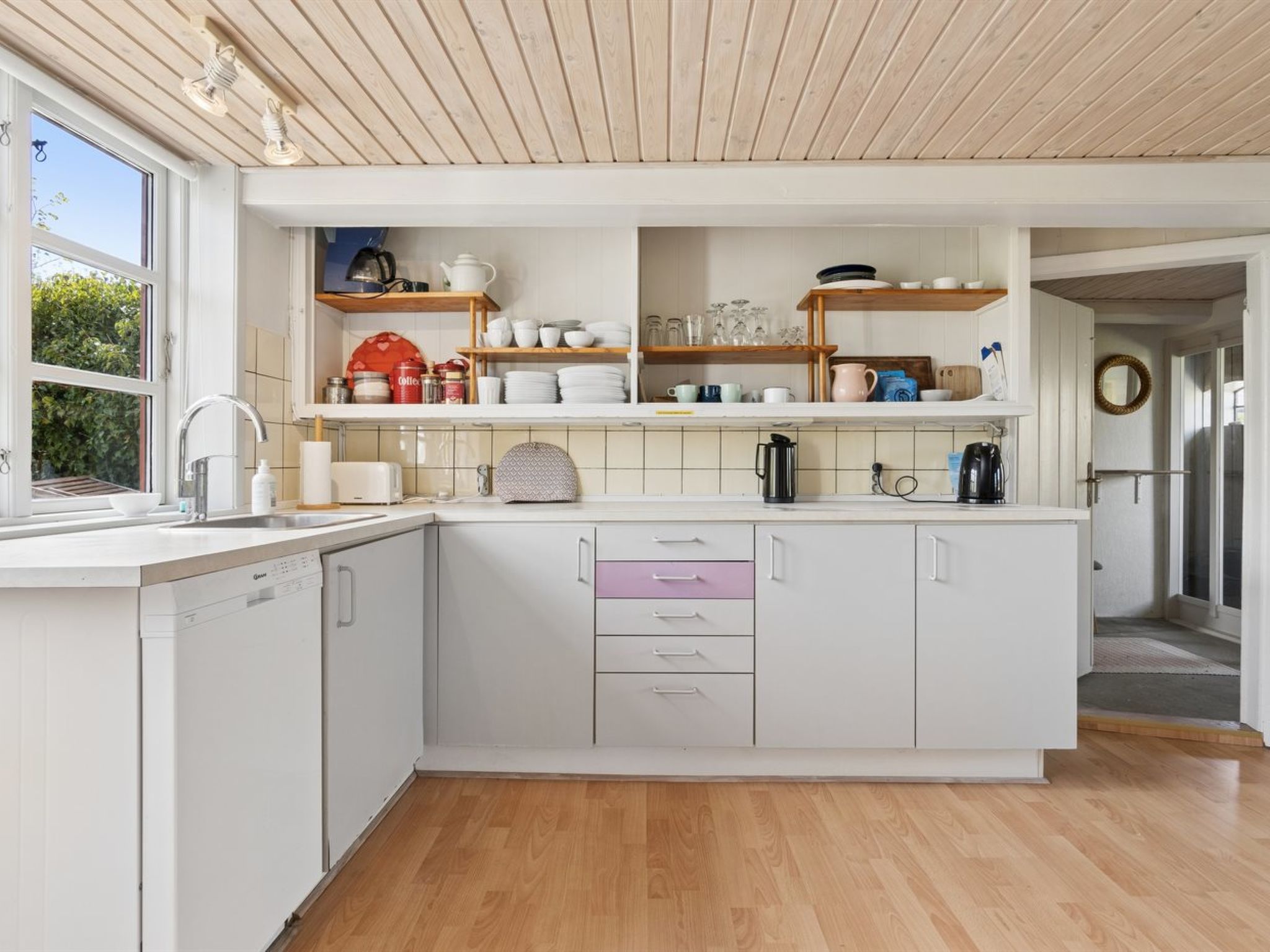 "Espen" - 300m from the sea - Binnen