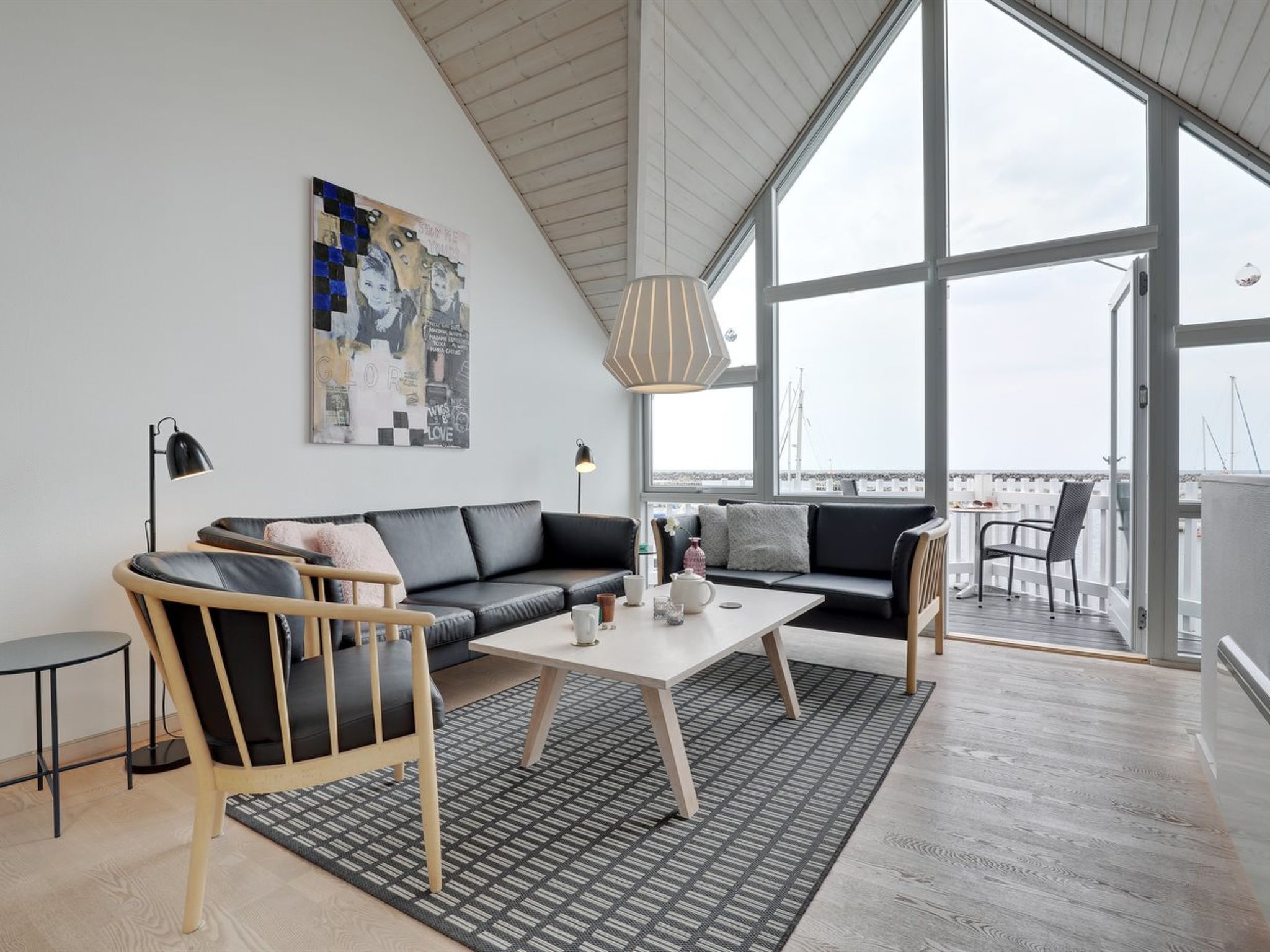 "Eija" - 5m from the sea - Drinnen