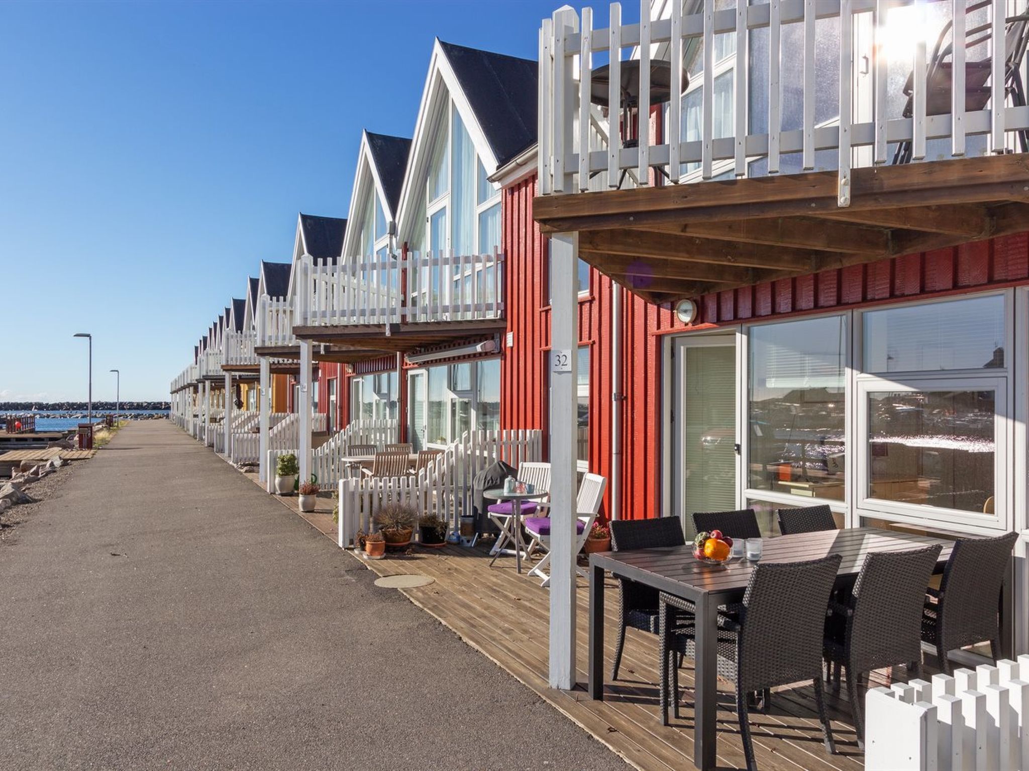 "Halldora" - 10m from the sea-Buiten