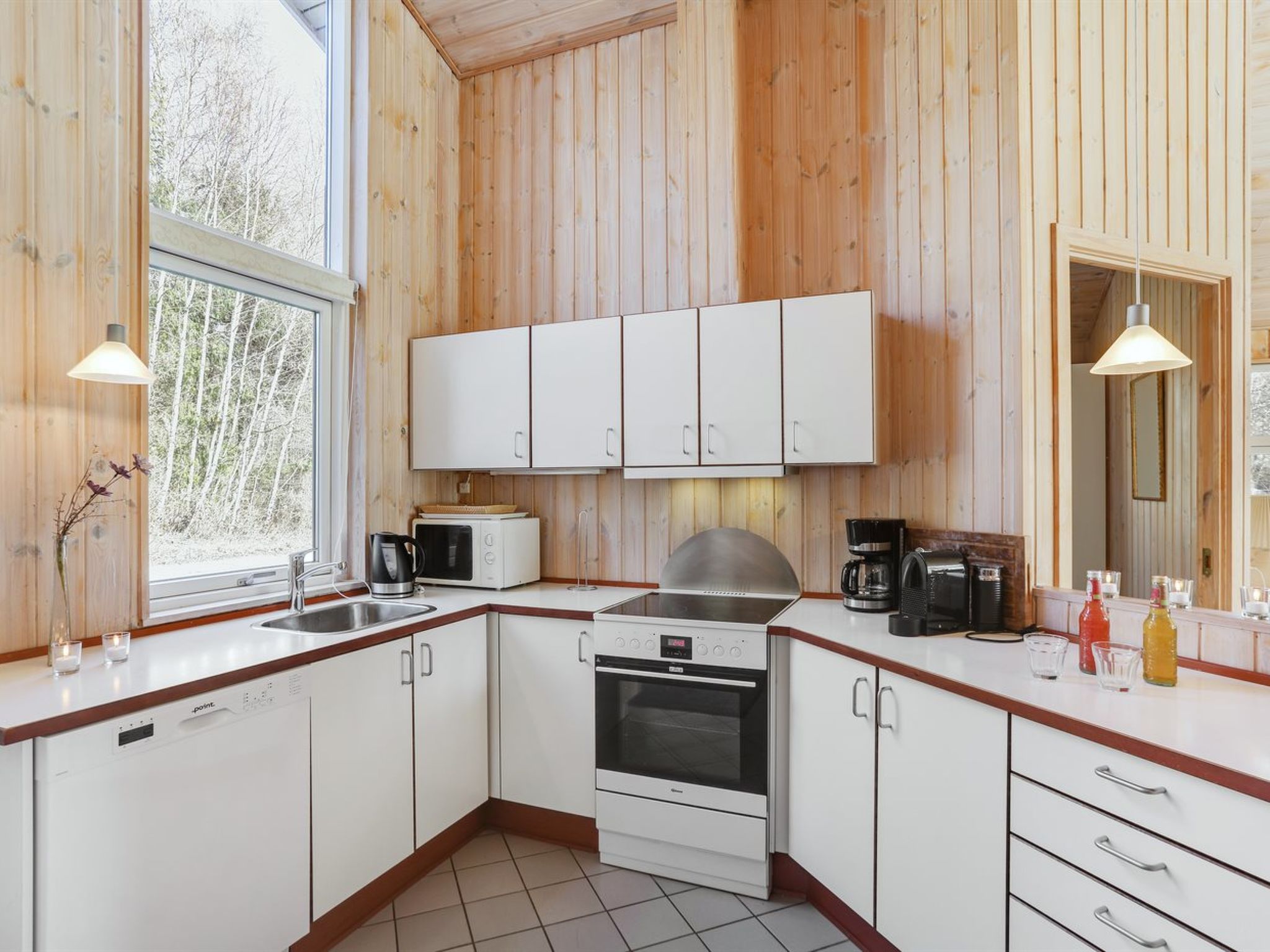 "Sakarias" - 800m from the sea - Binnen