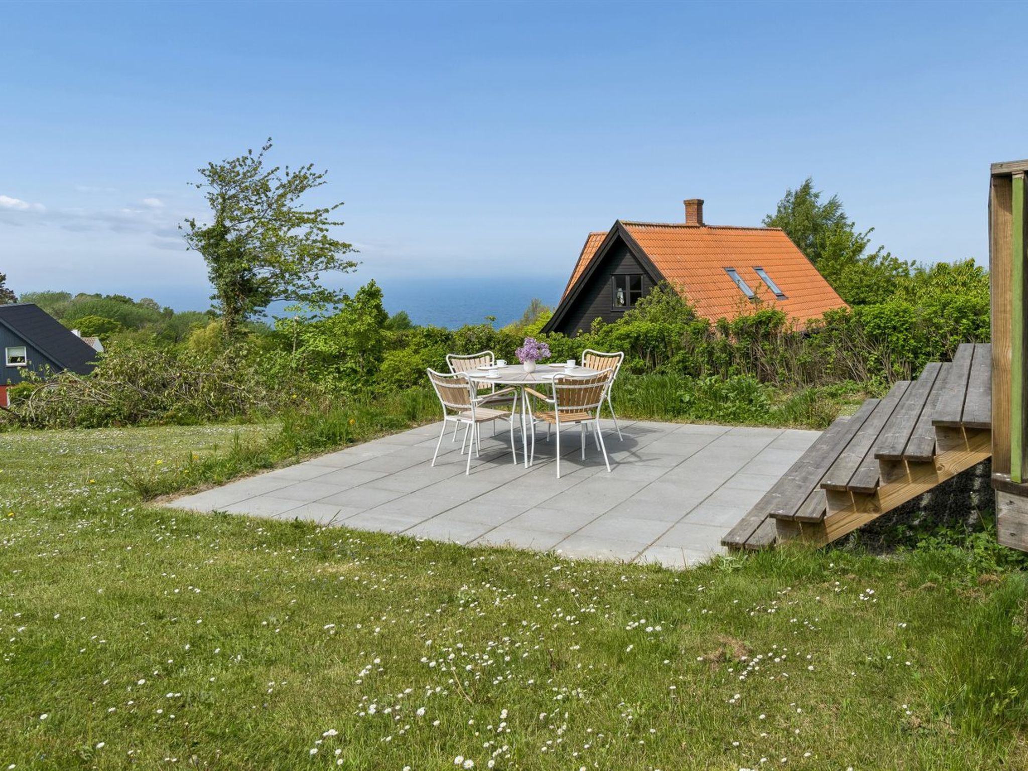 "Dagmar" - 300m from the sea
