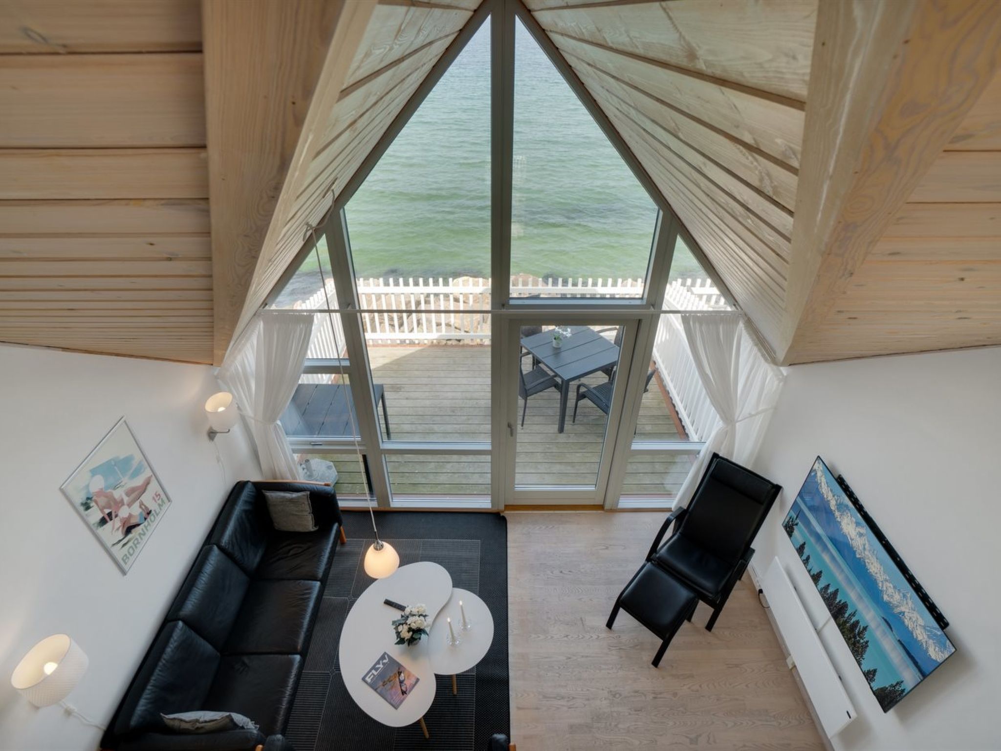 "Fridhild" - 10m from the sea - Binnen