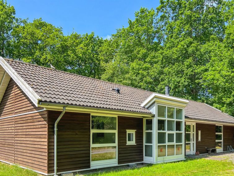 8-persoons vakantiehuis met sauna in Hasle, vlakbij de zee in Hasle