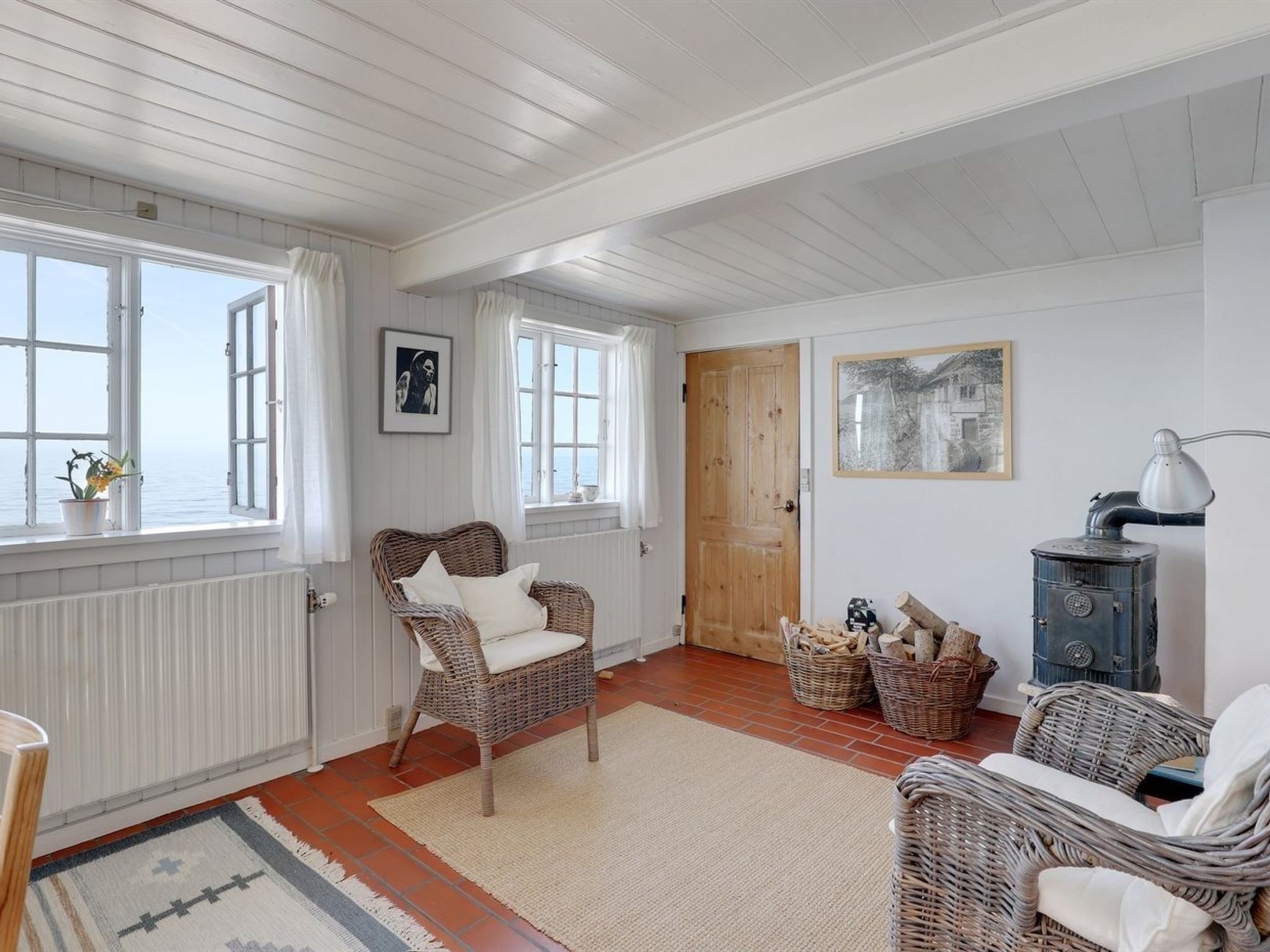 "Asgot" - 15m from the sea - Binnen