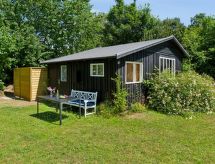 Krister: Sfeervol vakantiehuis op 900m van zee in Hasle, Bornholm - thumbnail 1
