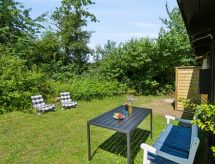 Krister: Sfeervol vakantiehuis op 900m van zee in Hasle, Bornholm - thumbnail 3