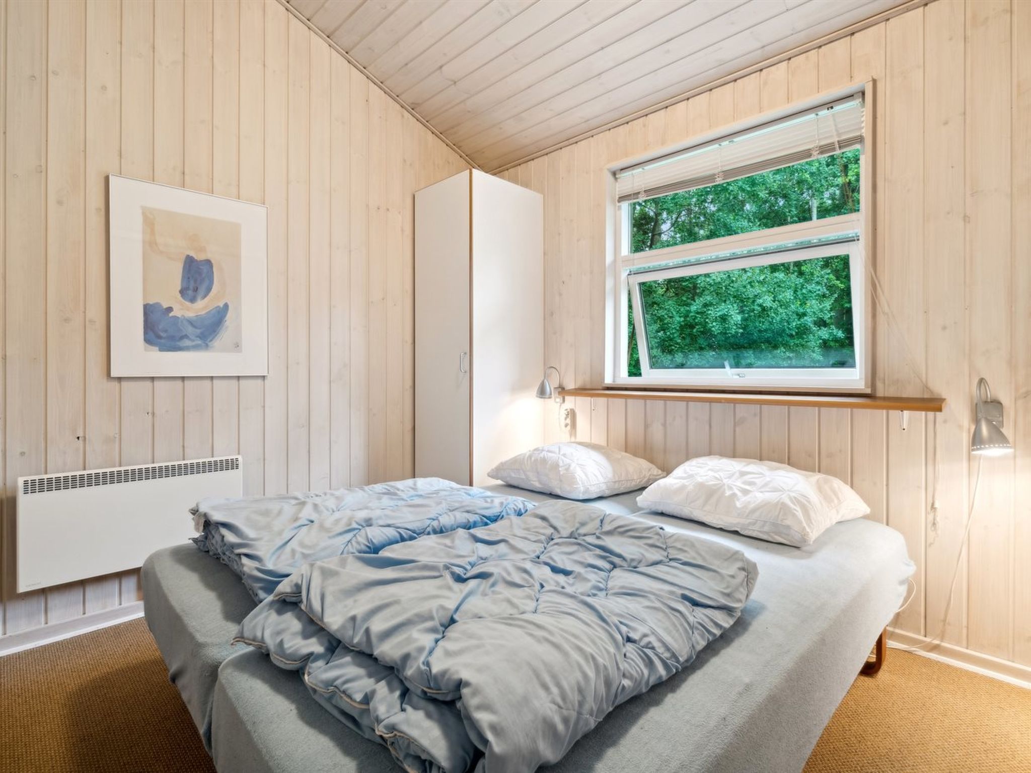 "Emmie" - 1.2km from the sea - Binnen