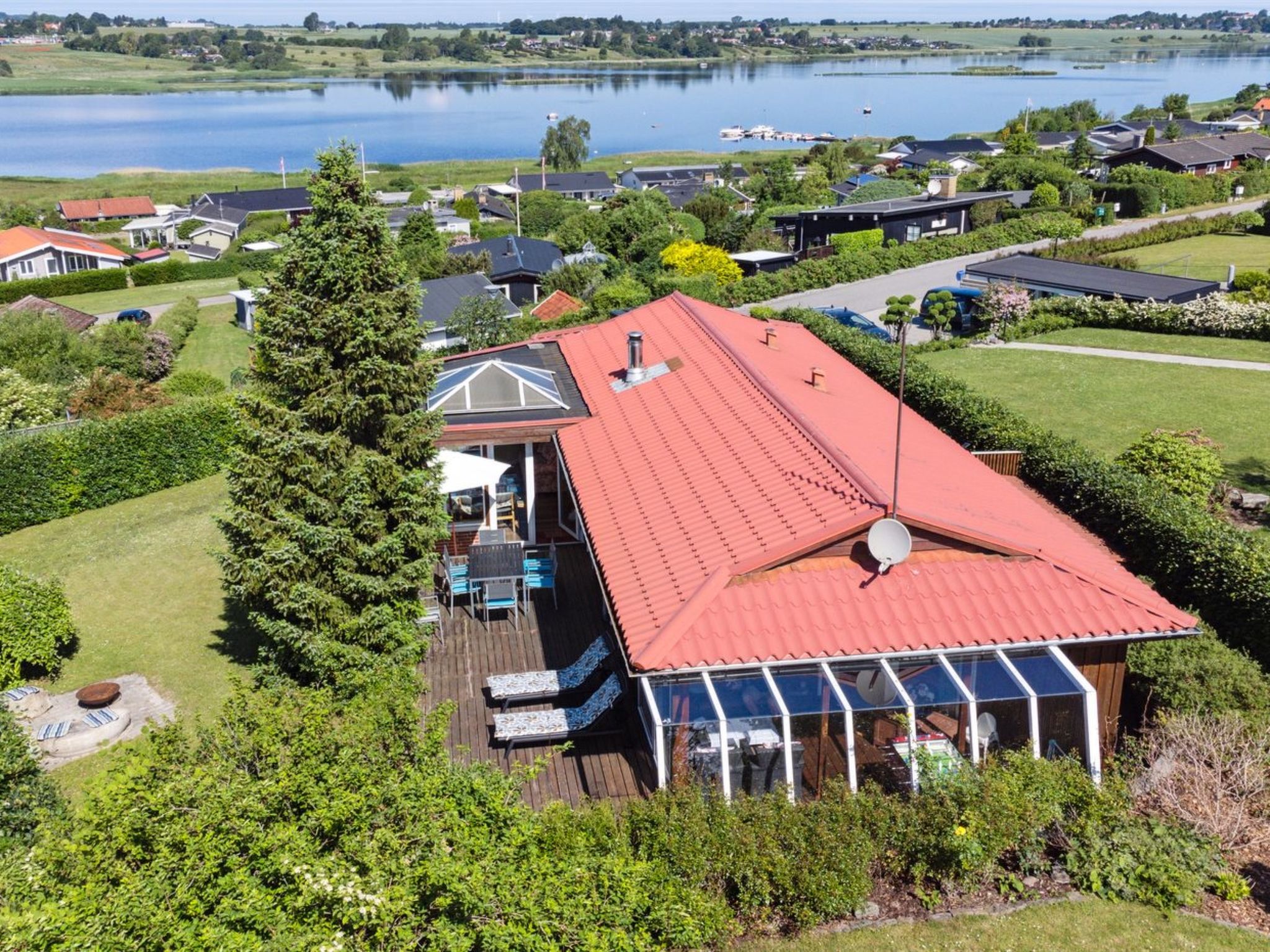 "Eleana" - 300m to the fjord - Buiten