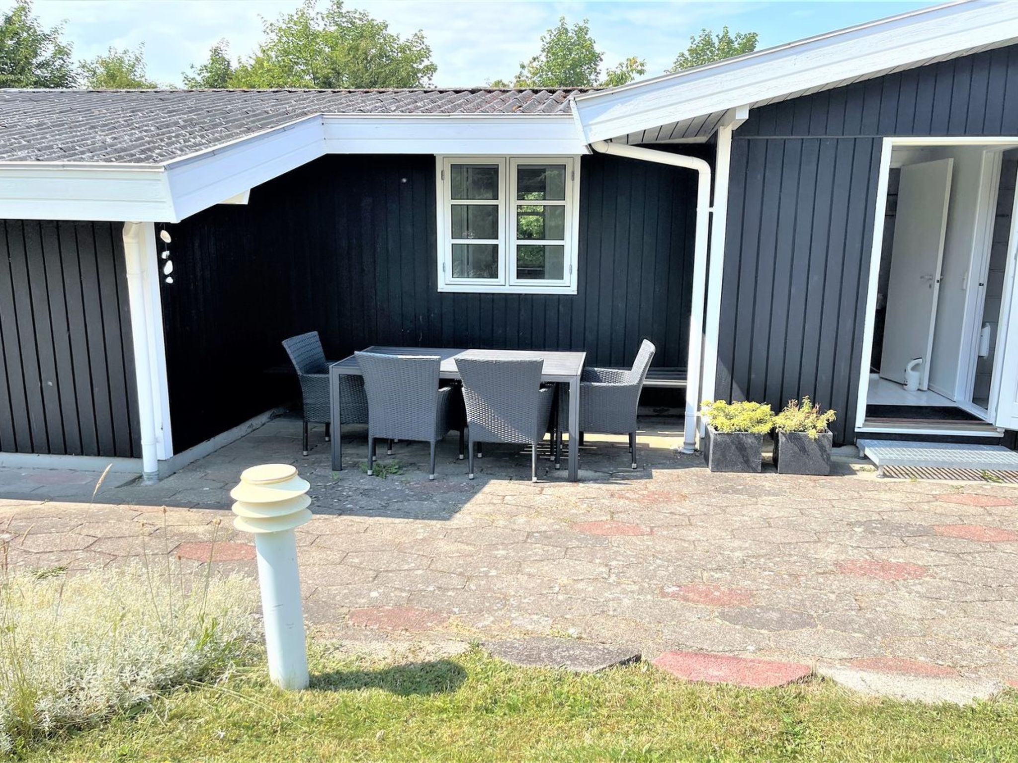 "Tobrjön" - 200m to the fjord-Buiten
