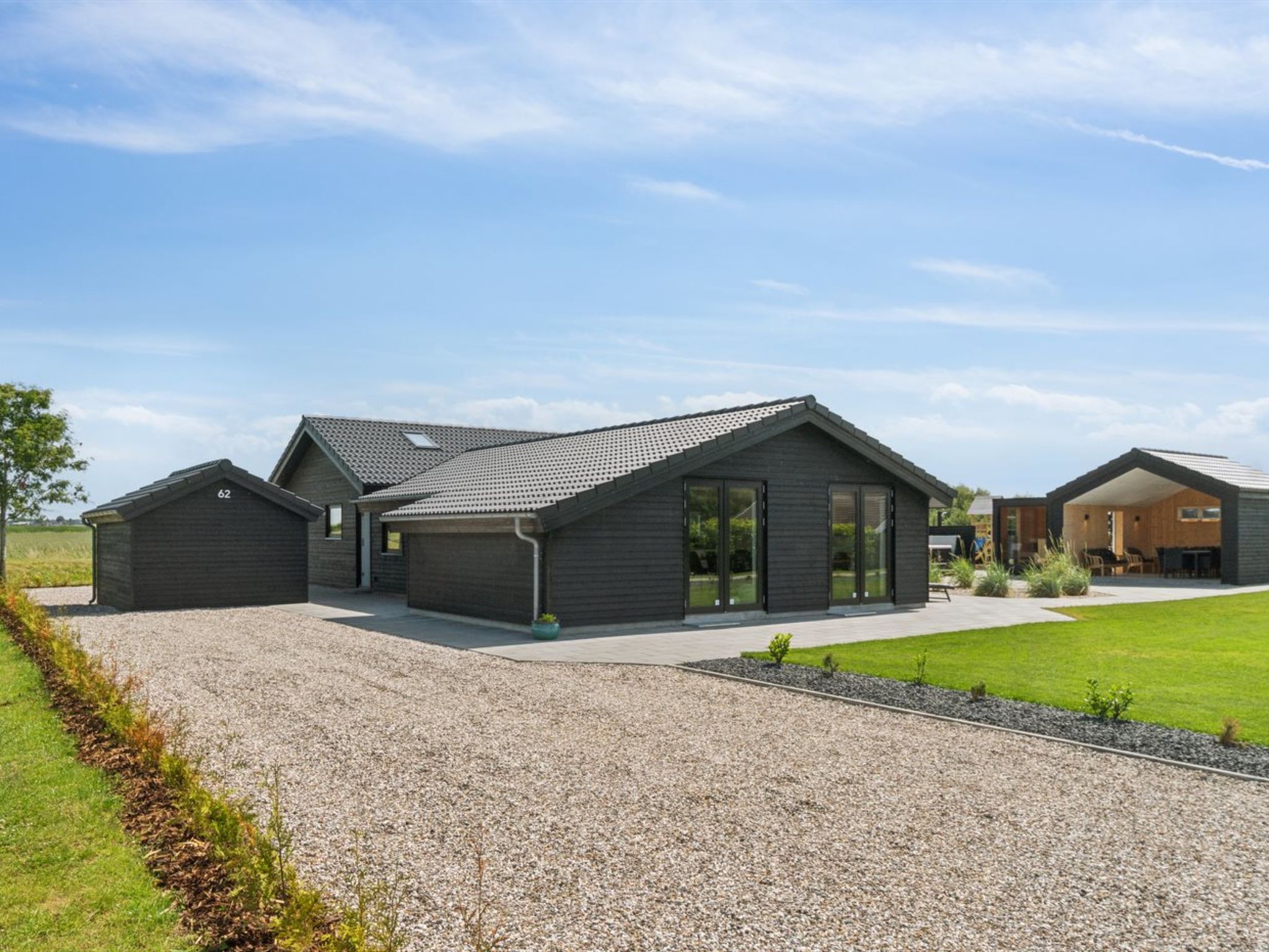 "Christian" - 600m from the sea - Buiten