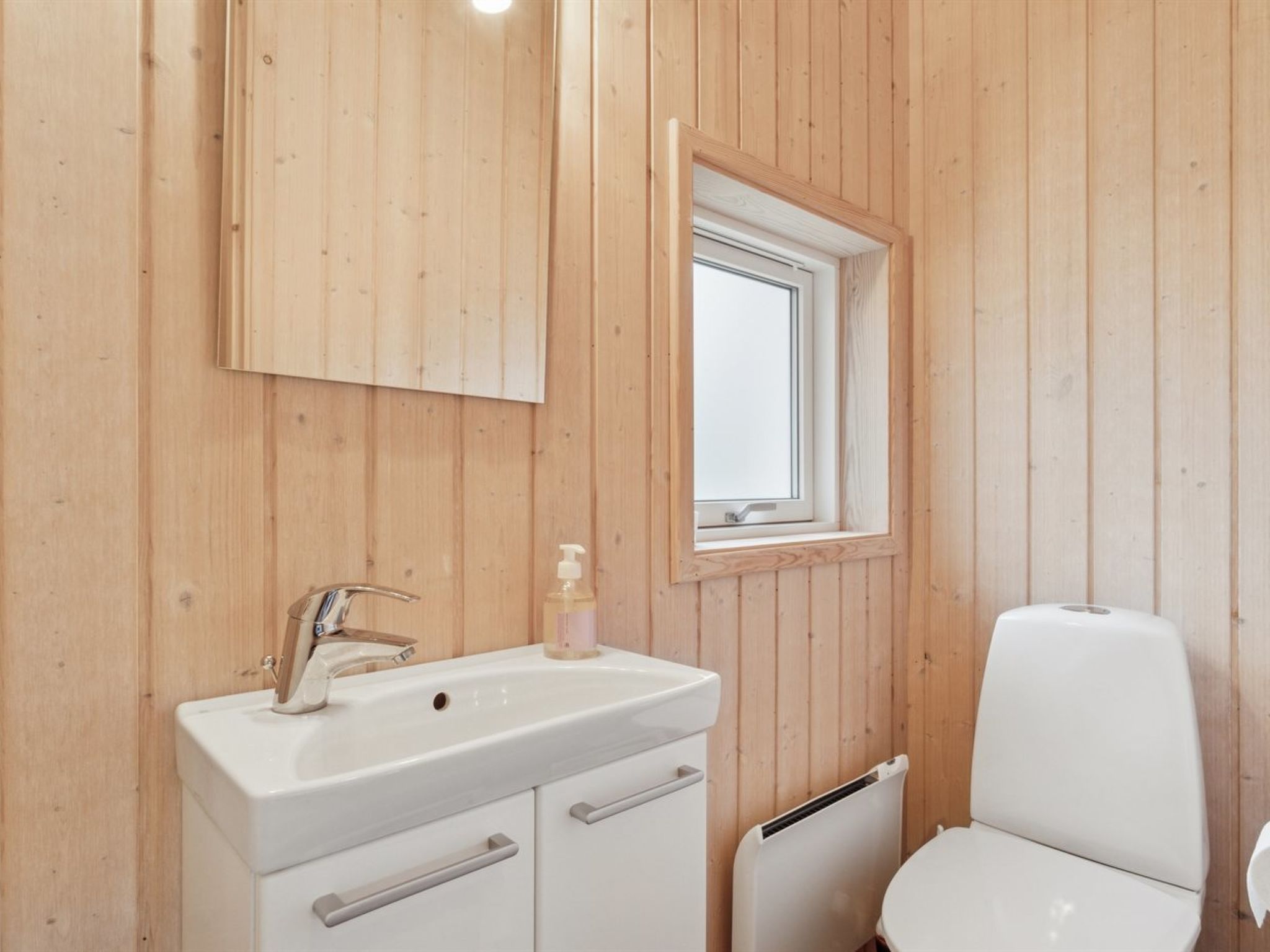 "Hawarth" - 275m from the sea-Binnen