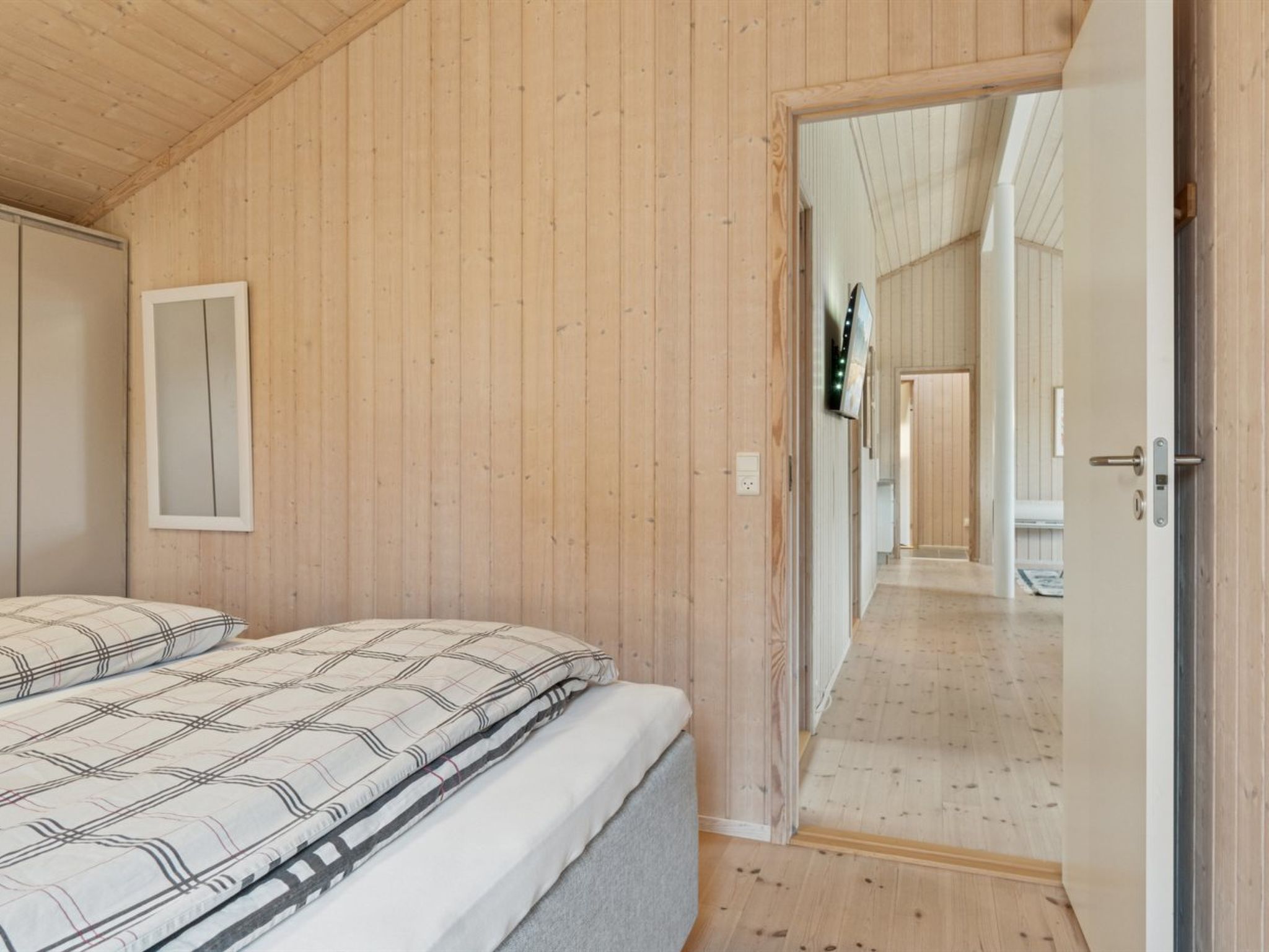 "Hawarth" - 275m from the sea-Binnen