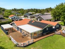 Ruime vakantiewoning met privézwembad op 375 meter van het strand in Slagelse - thumbnail 1