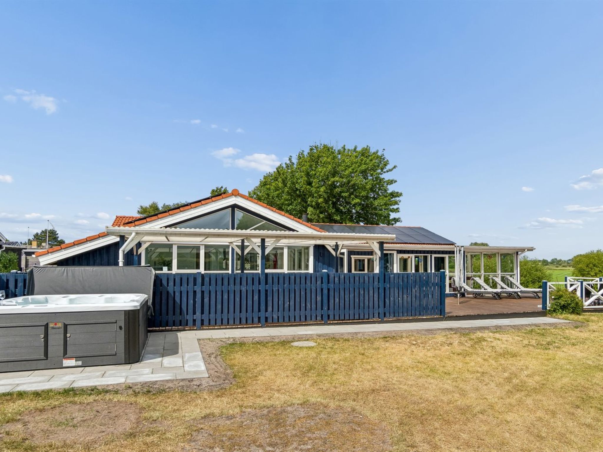 "Saku" - 375m from the sea - Buiten