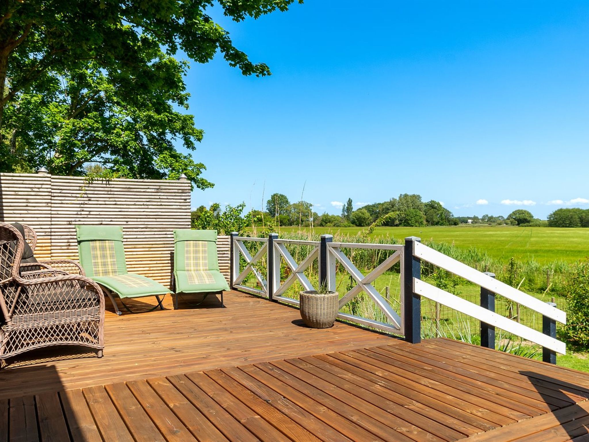 "Saku" - 375m from the sea - Buiten