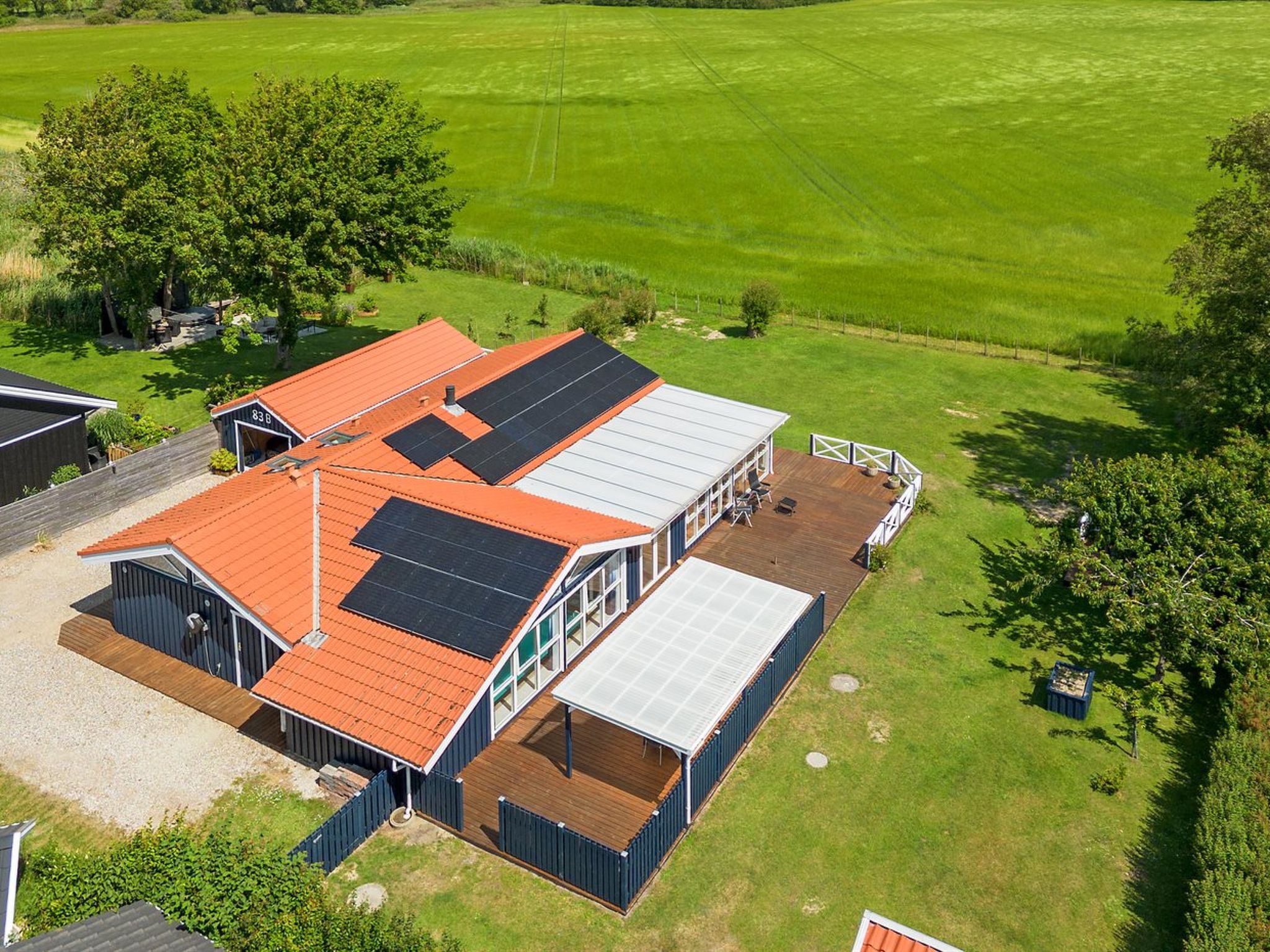 "Saku" - 375m from the sea - Buiten