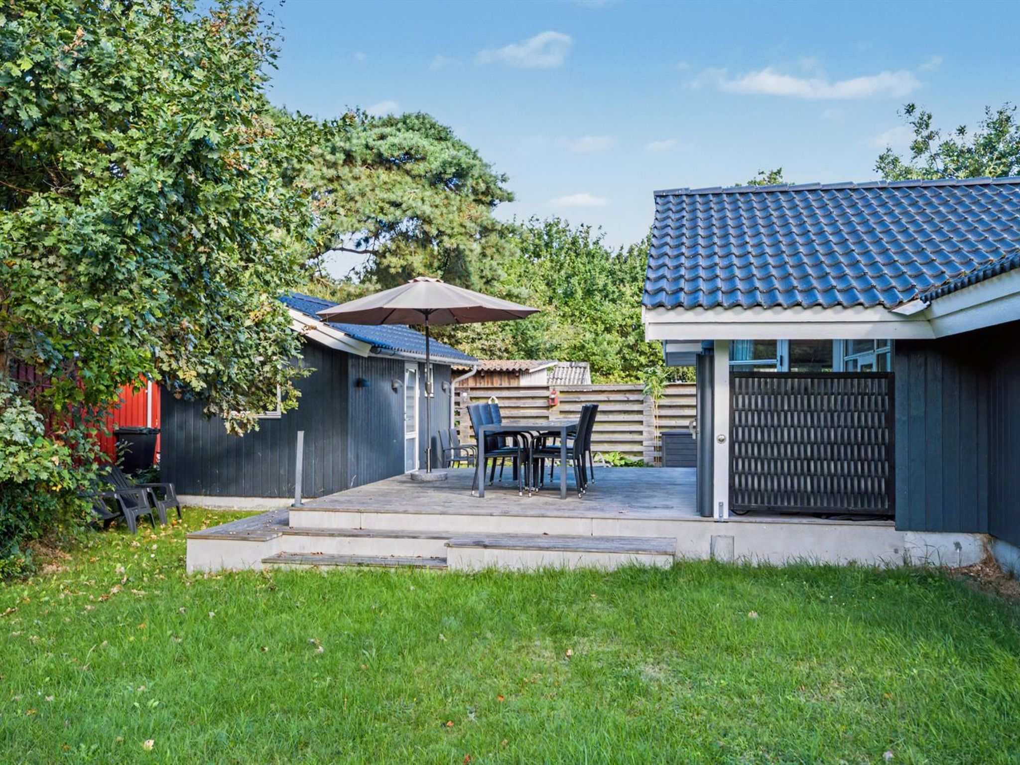 "Vilmar" - 250m from the sea - Buiten