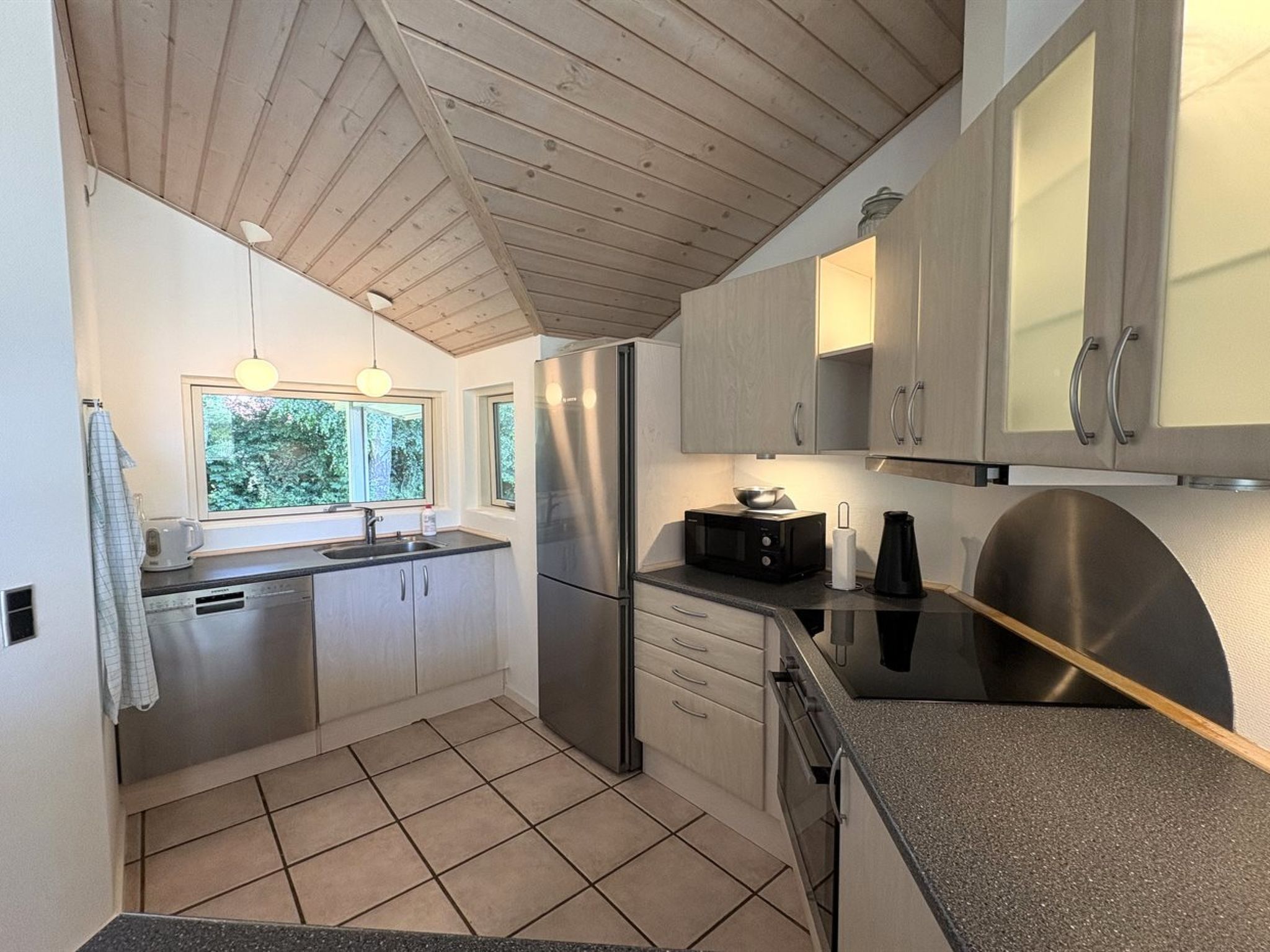 "Veljan" - 300m from the sea - Binnen