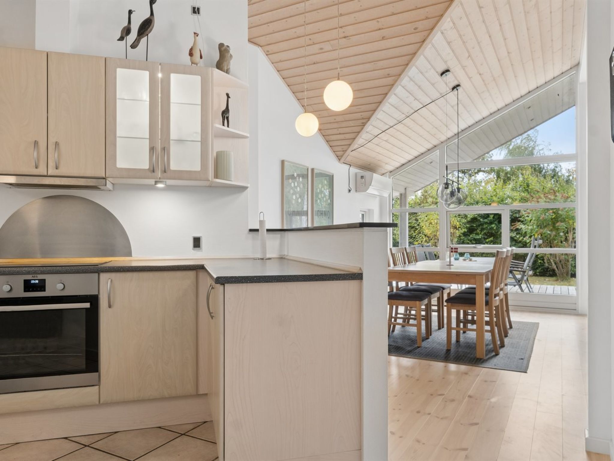 "Veljan" - 300m from the sea - Drinnen