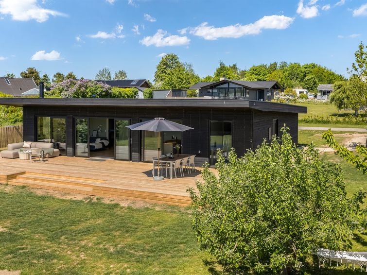 Aan zee: Modern vakantiehuis in Holbæk met sauna en open haard in Holbæk