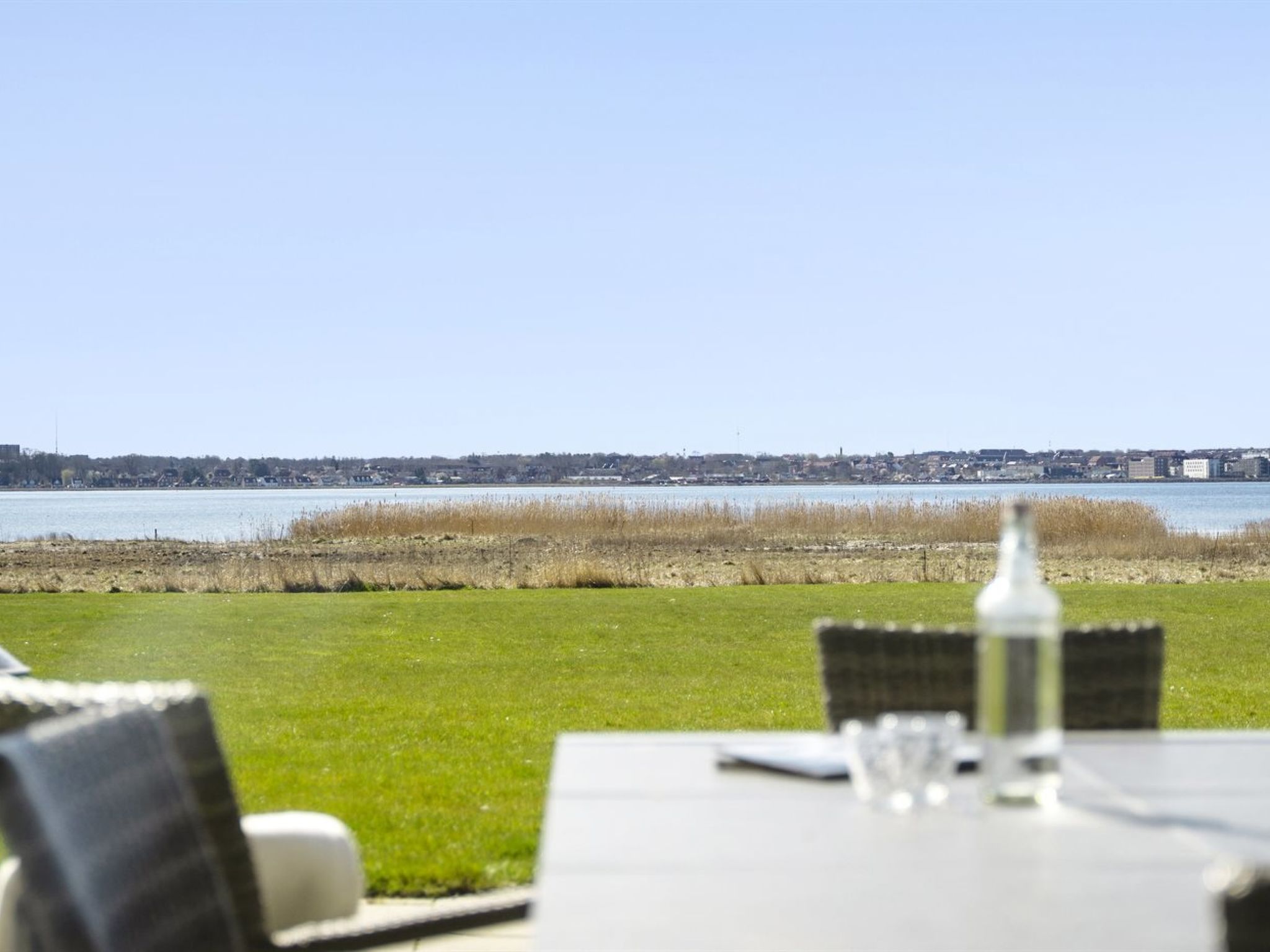 "Thyra" - 50m to the inlet-Buiten