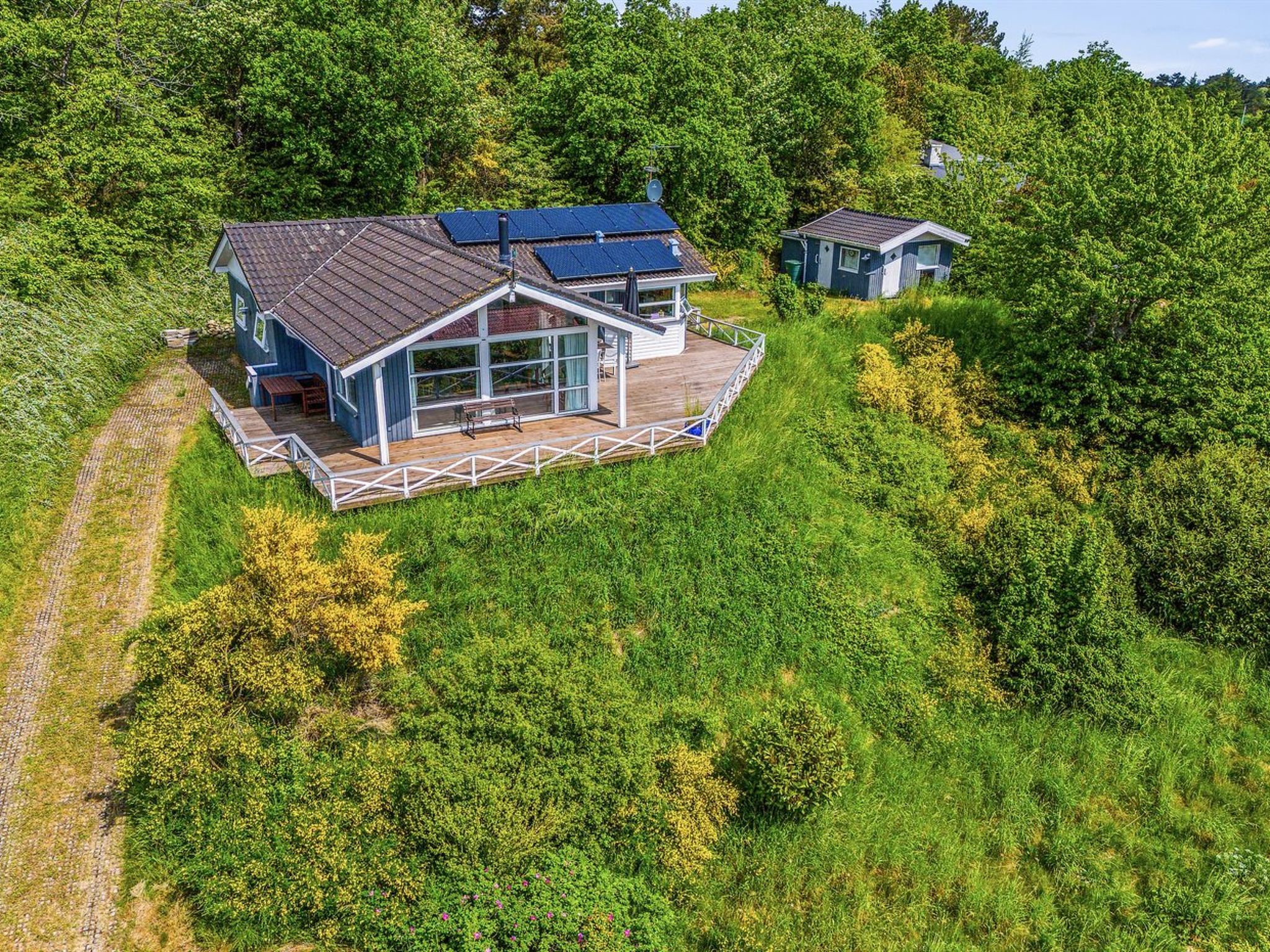 "Gjuro" - 800m from the sea - Buiten