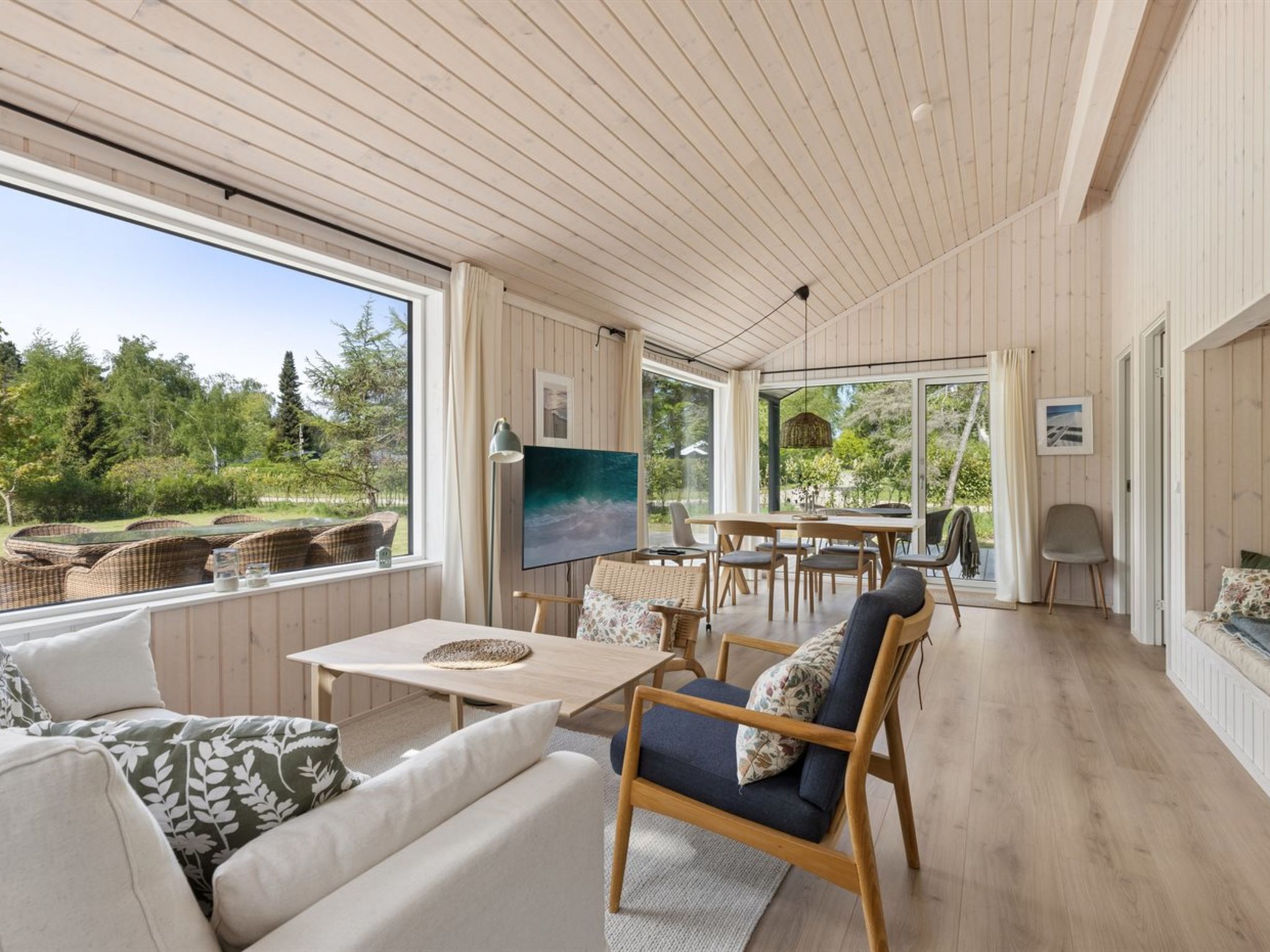 "Ingalil" - 825m from the sea - Inside