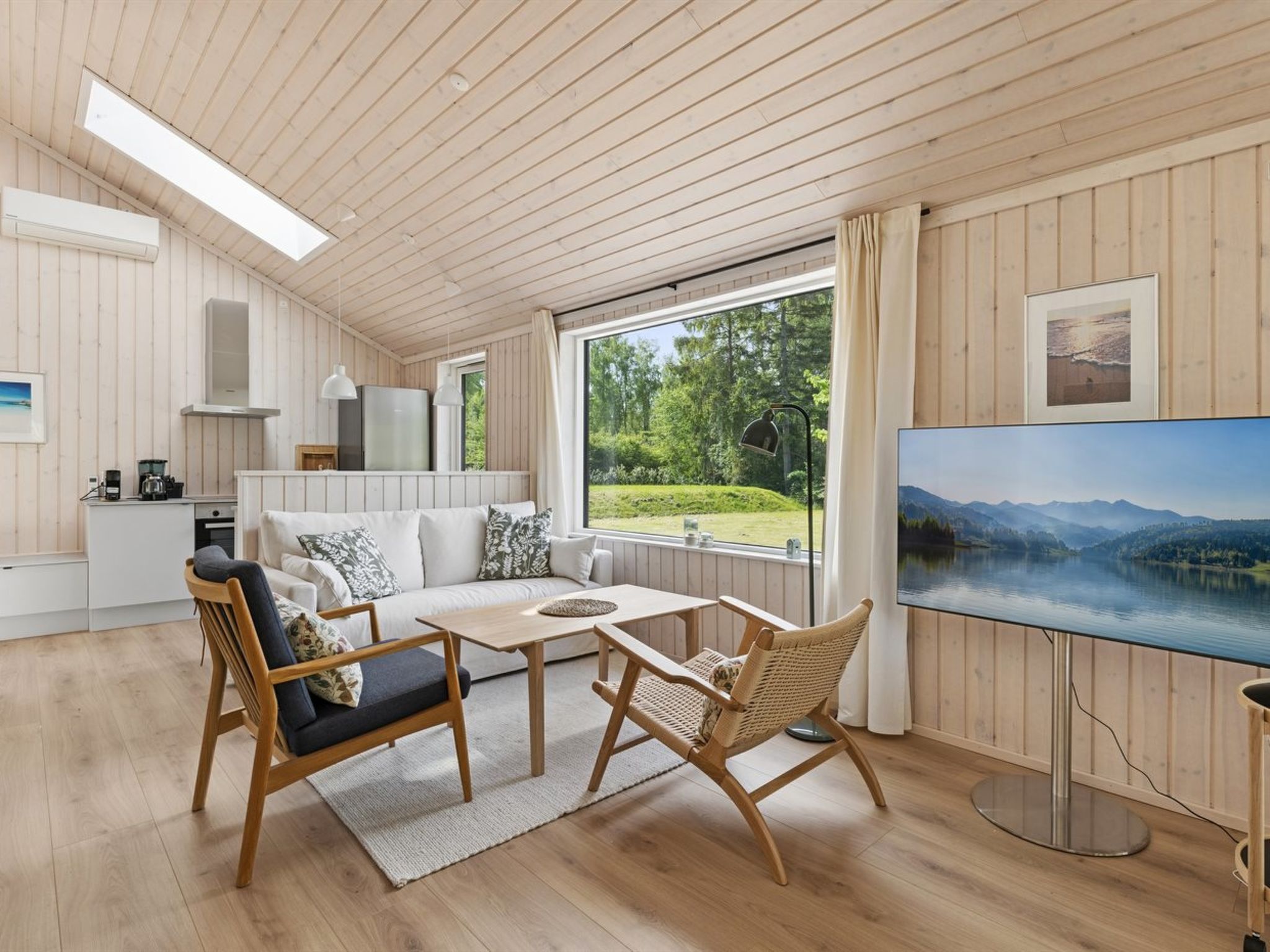 "Ingalil" - 825m from the sea - Inside