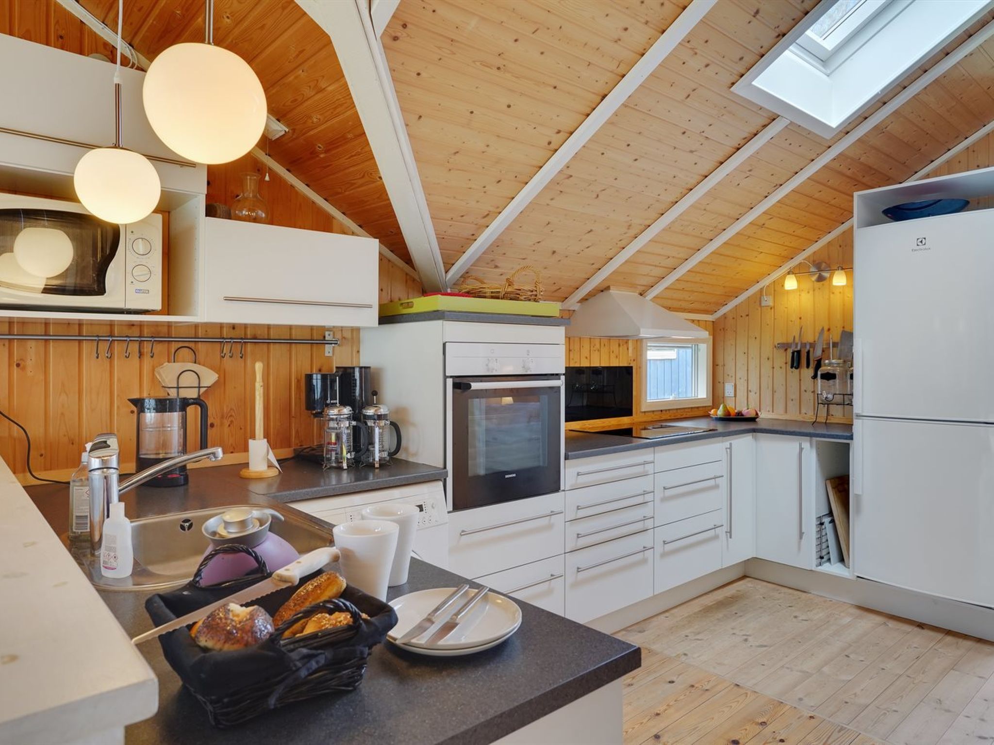 "Norna" - 300m from the sea - Binnen