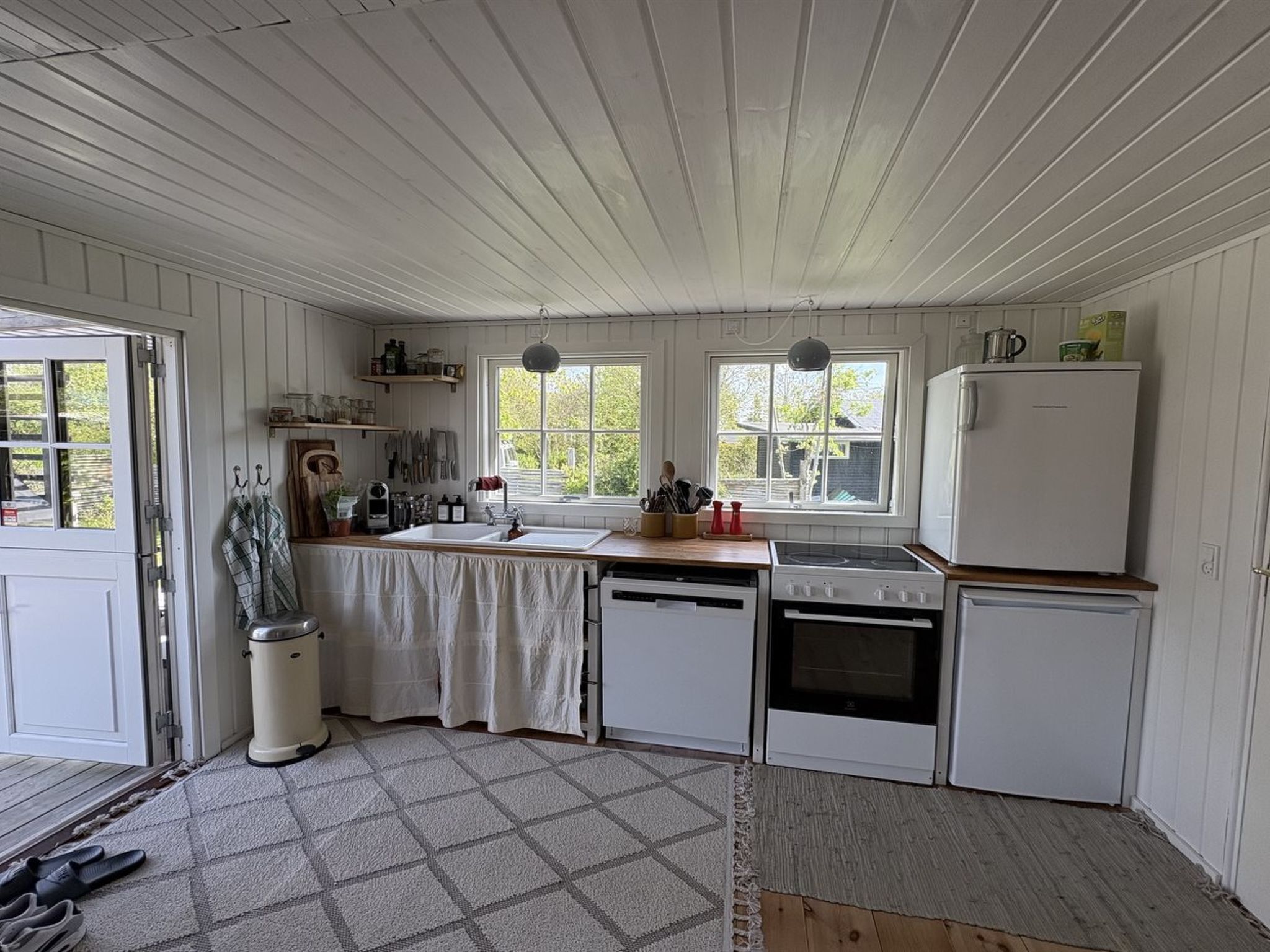 "Swea" - 275m from the sea-Binnen