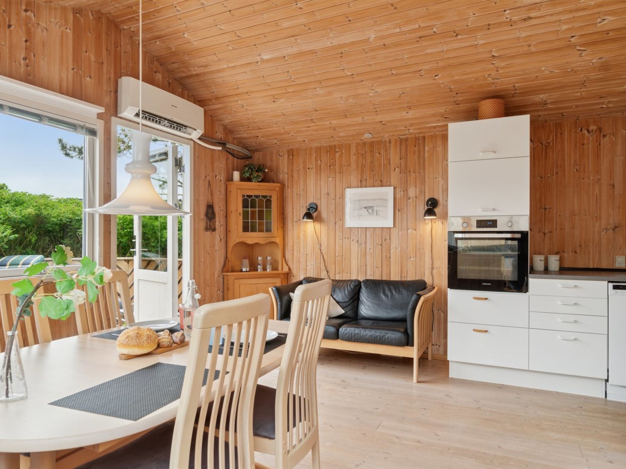 "Saija" - 100m from the sea-Binnen